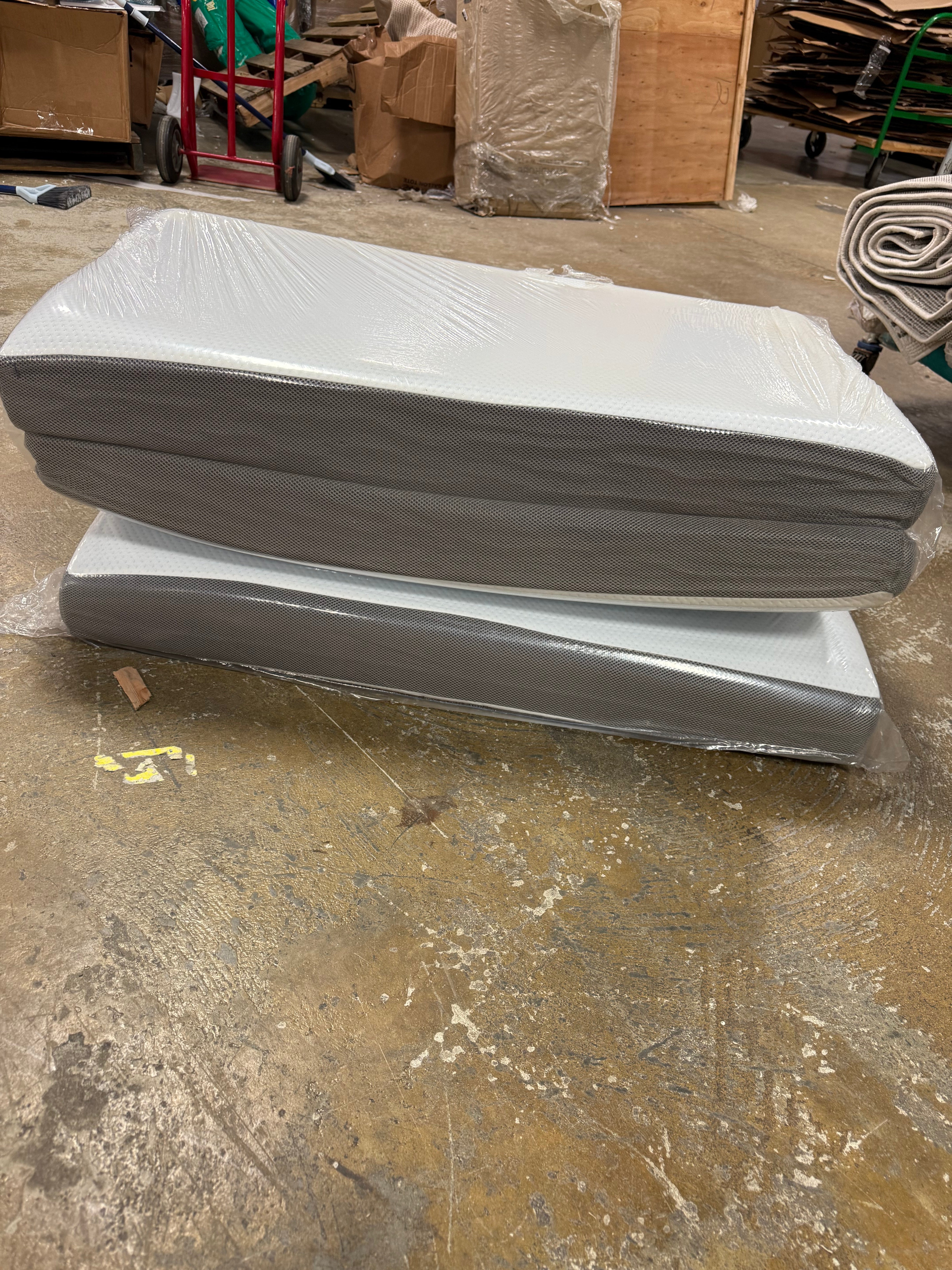 Portable Tri Folding Gel Memory Foam Mattress