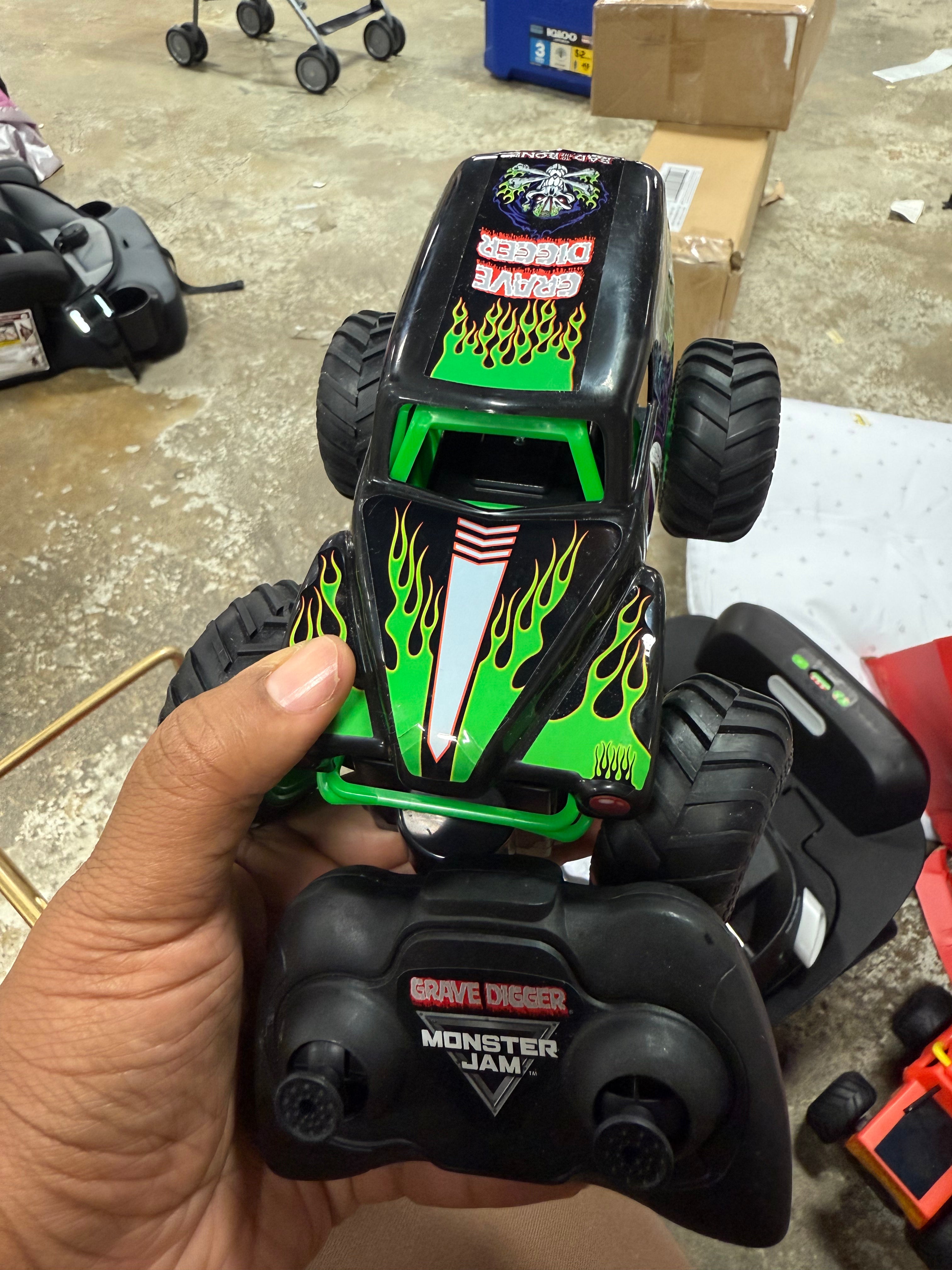 Official Grave Digger Remote Control Monster Truck