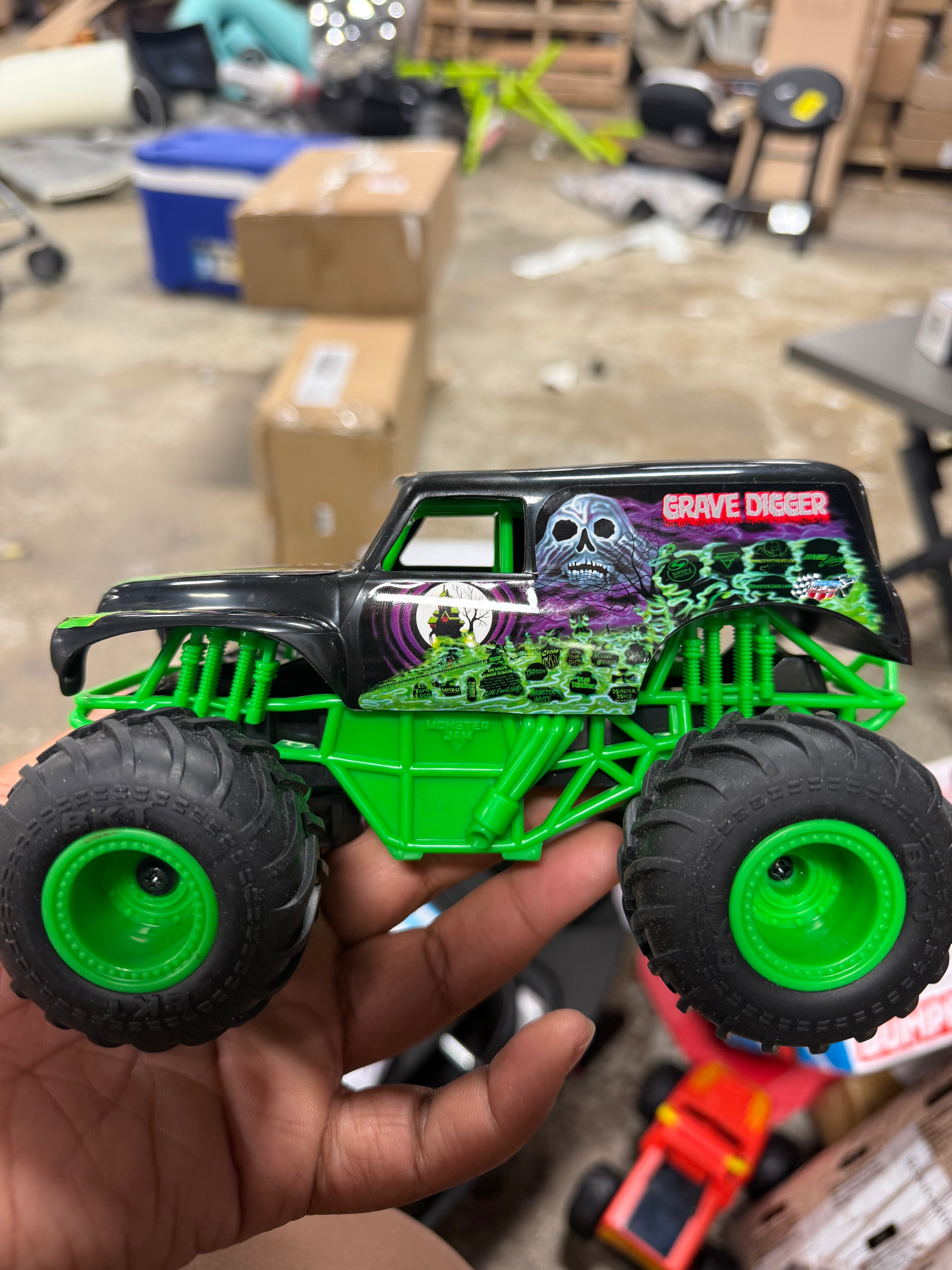 Official Grave Digger Remote Control Monster Truck
