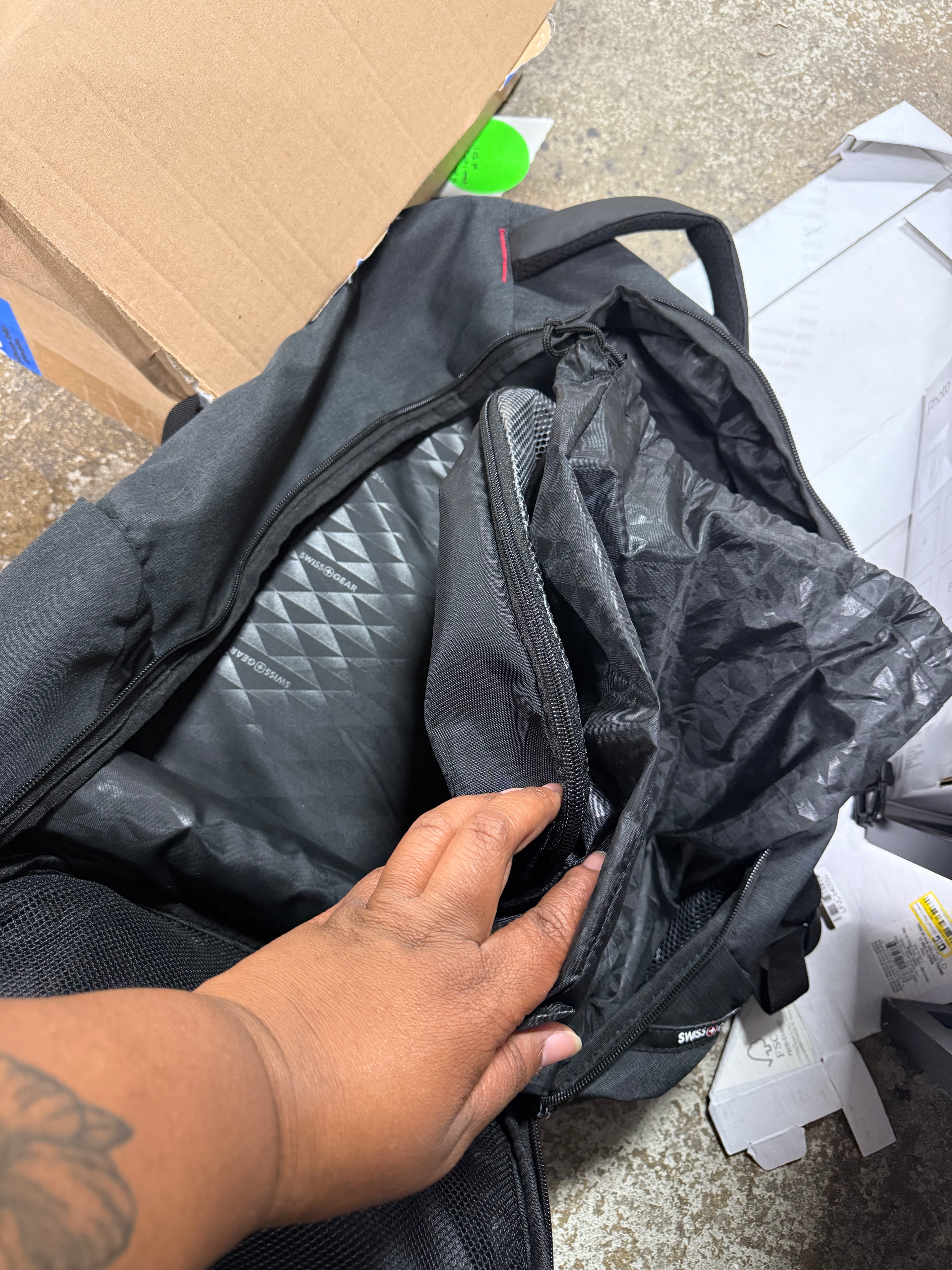 Core Travel Backpack - Charcoal Gray