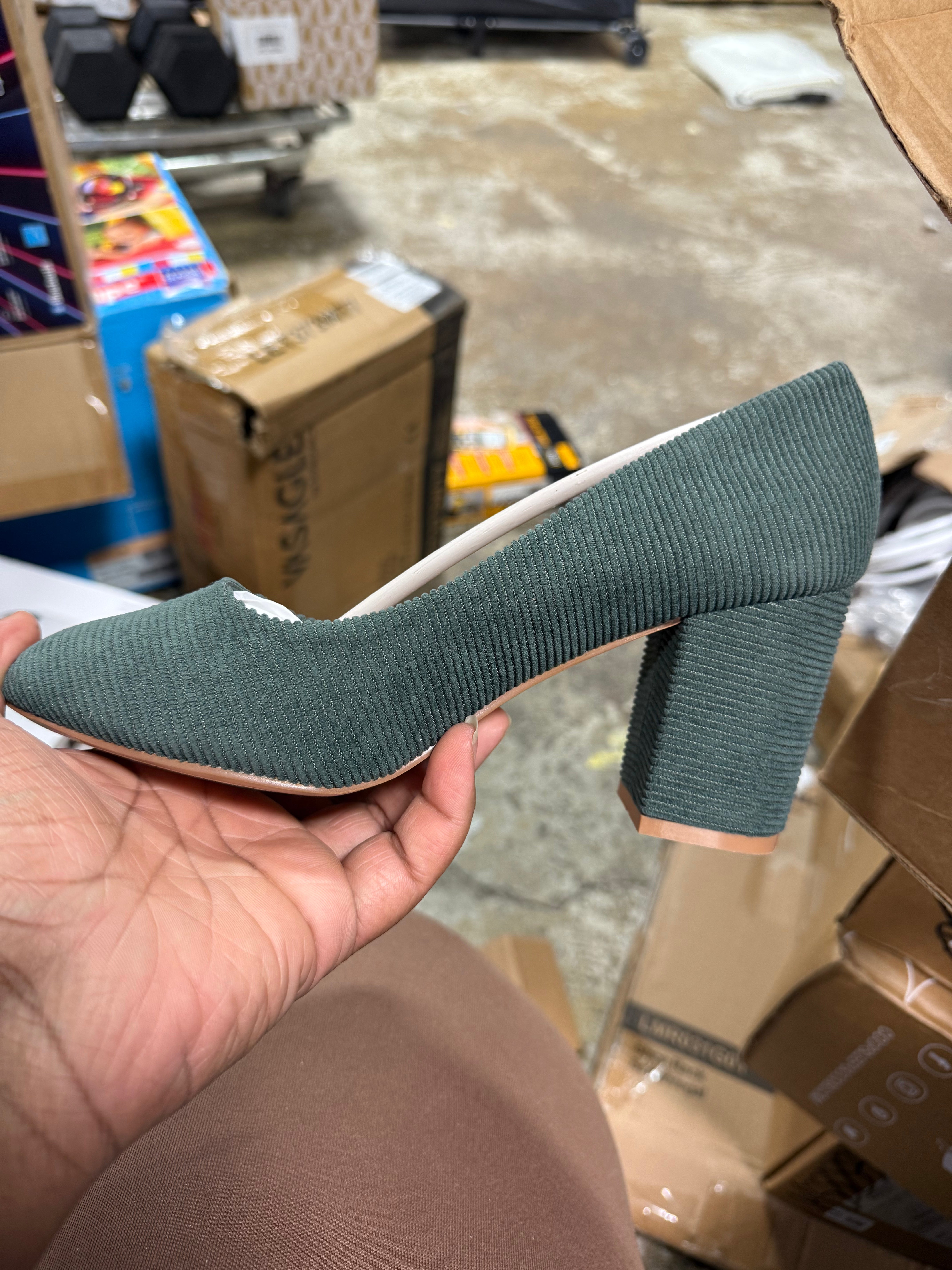 Women's Fai Round Toe Mid Block Heel Pumps