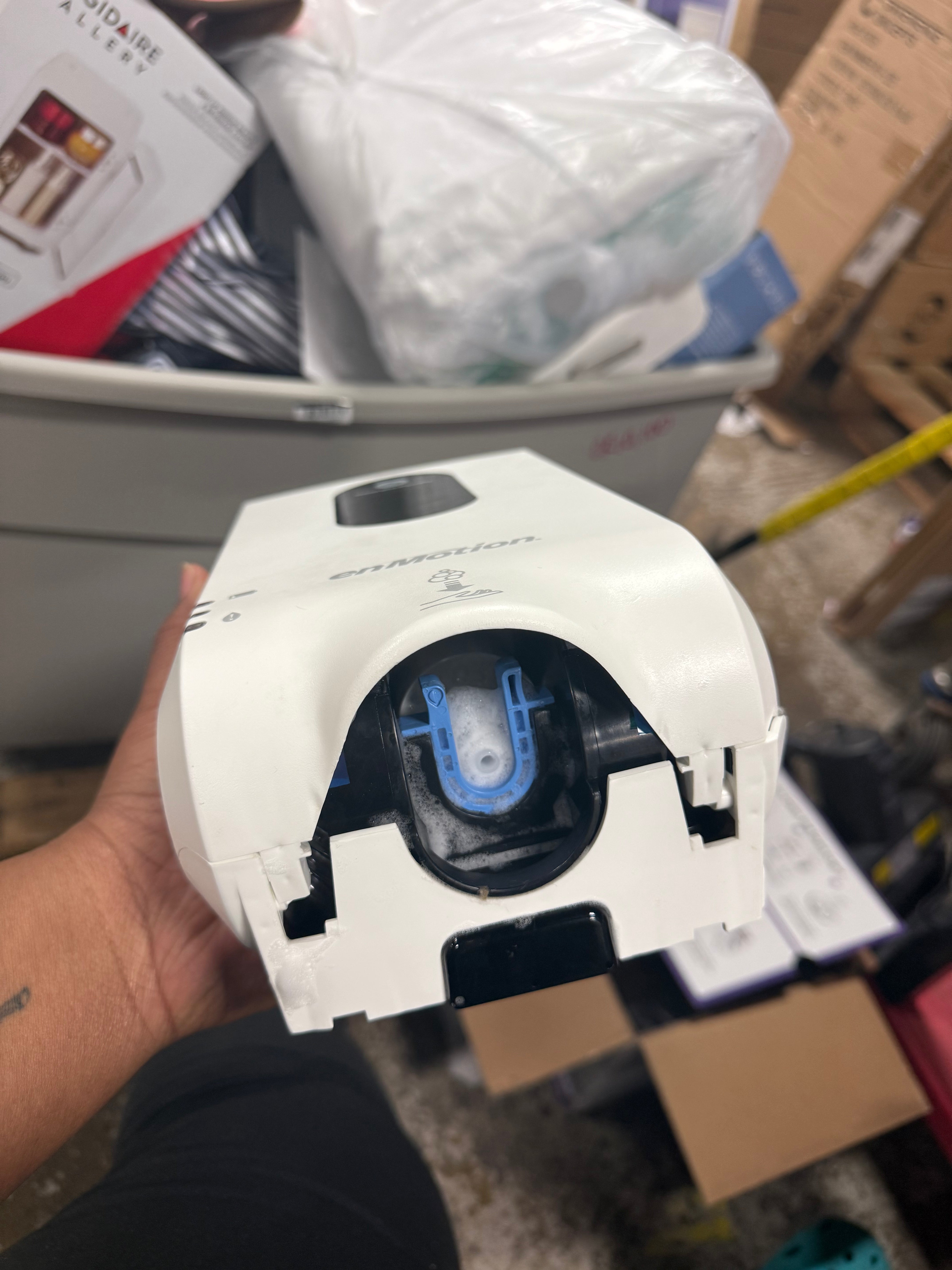 Soap/Sanitizer Dispenser, Foam, White