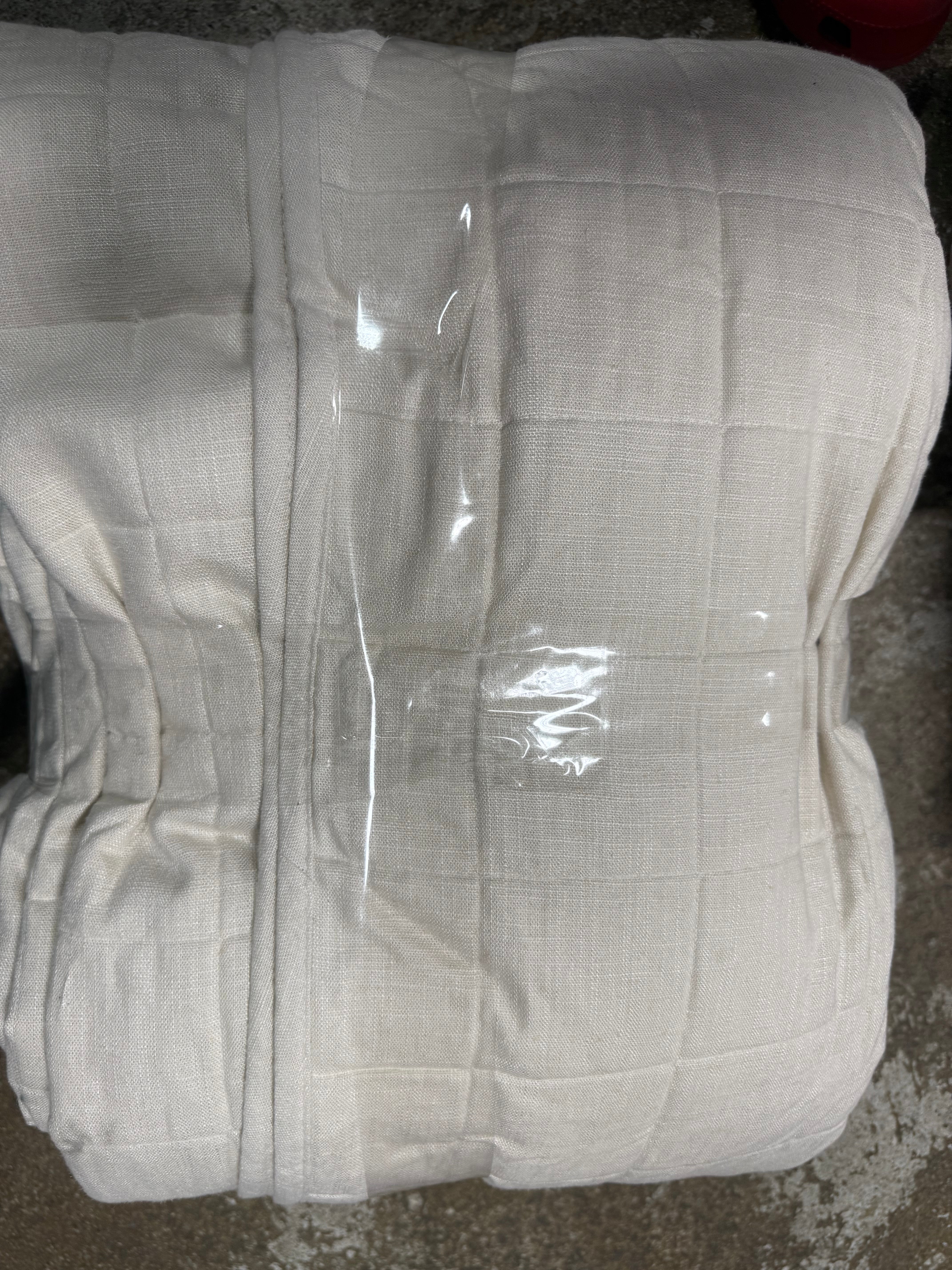 Heavyweight Linen Blend Quilt - King