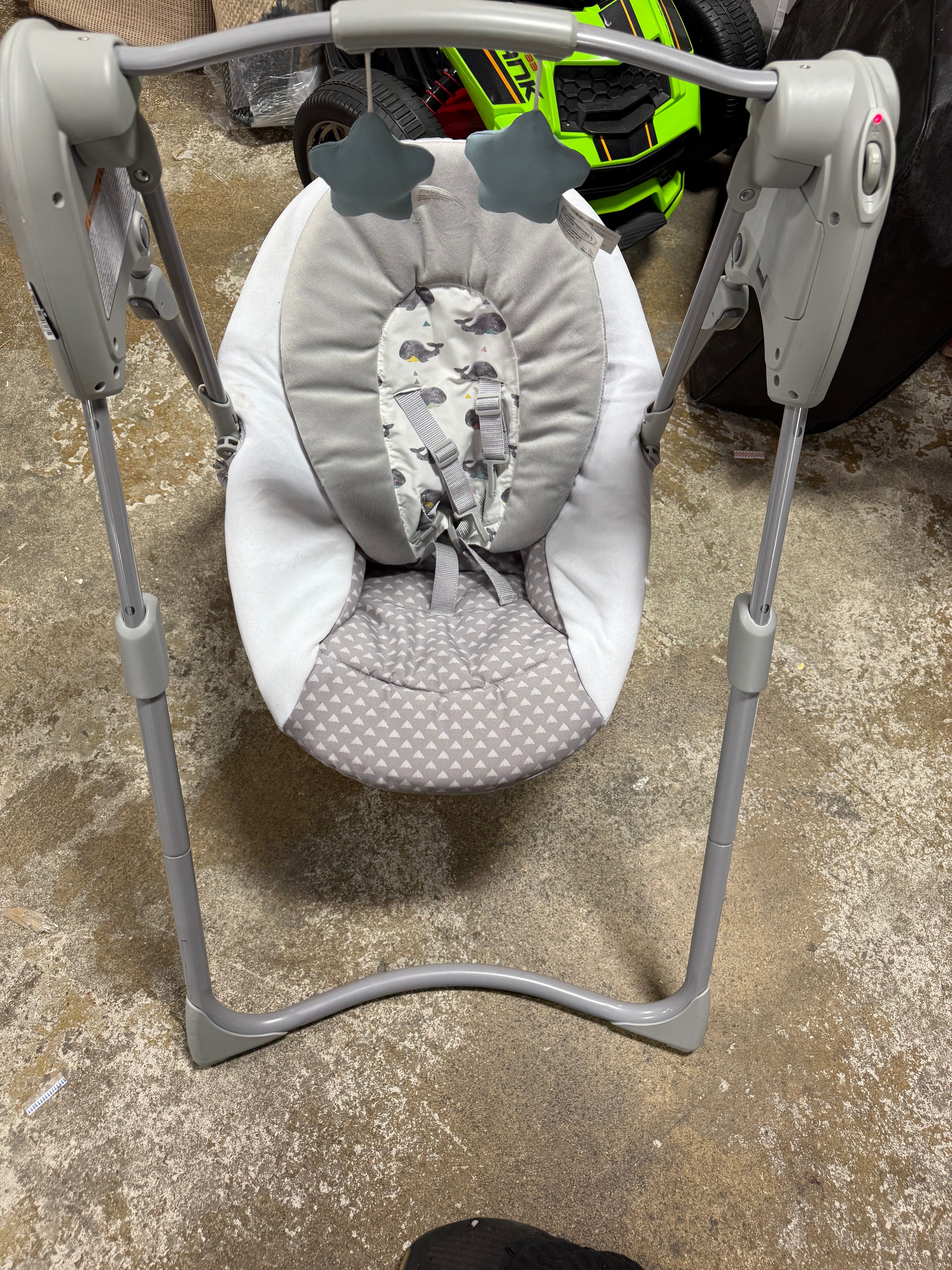 Slim Spaces Compact Baby Swing