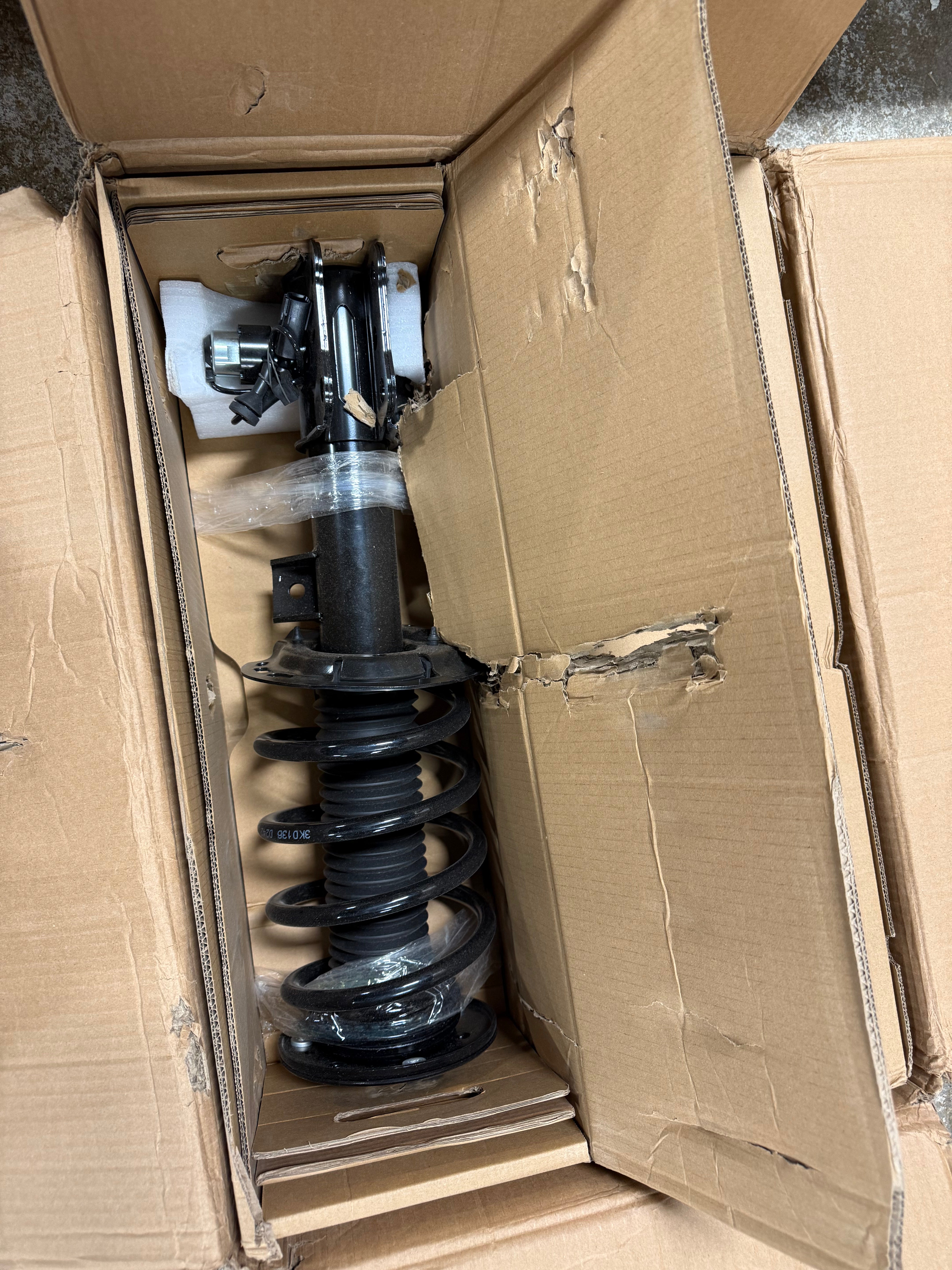 Pair For 2013-2020 Lincoln MKZ Front Shock Absorber Struts Spring Assys Electric