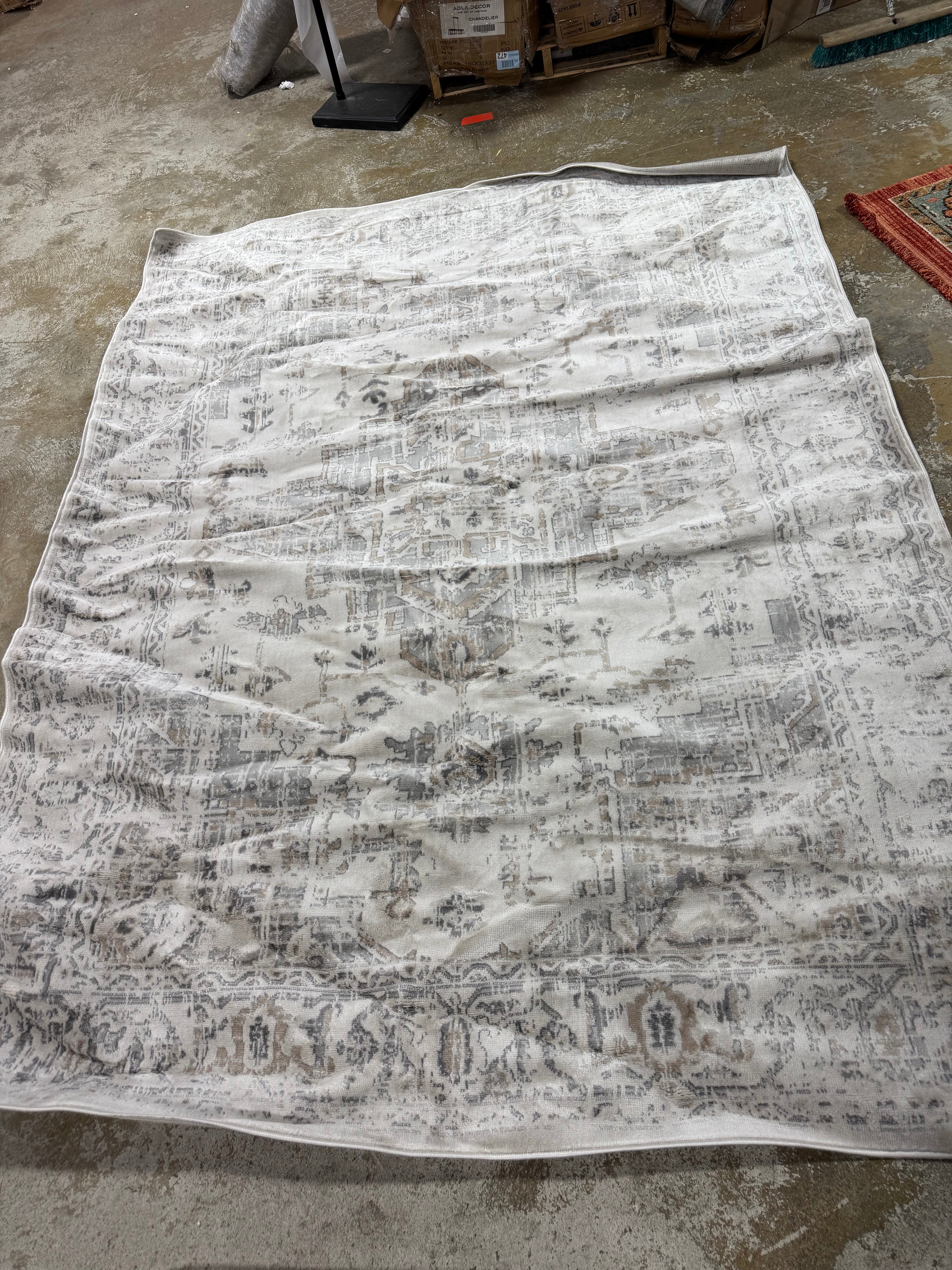 Lilibet Traditional Medallion Area Rug