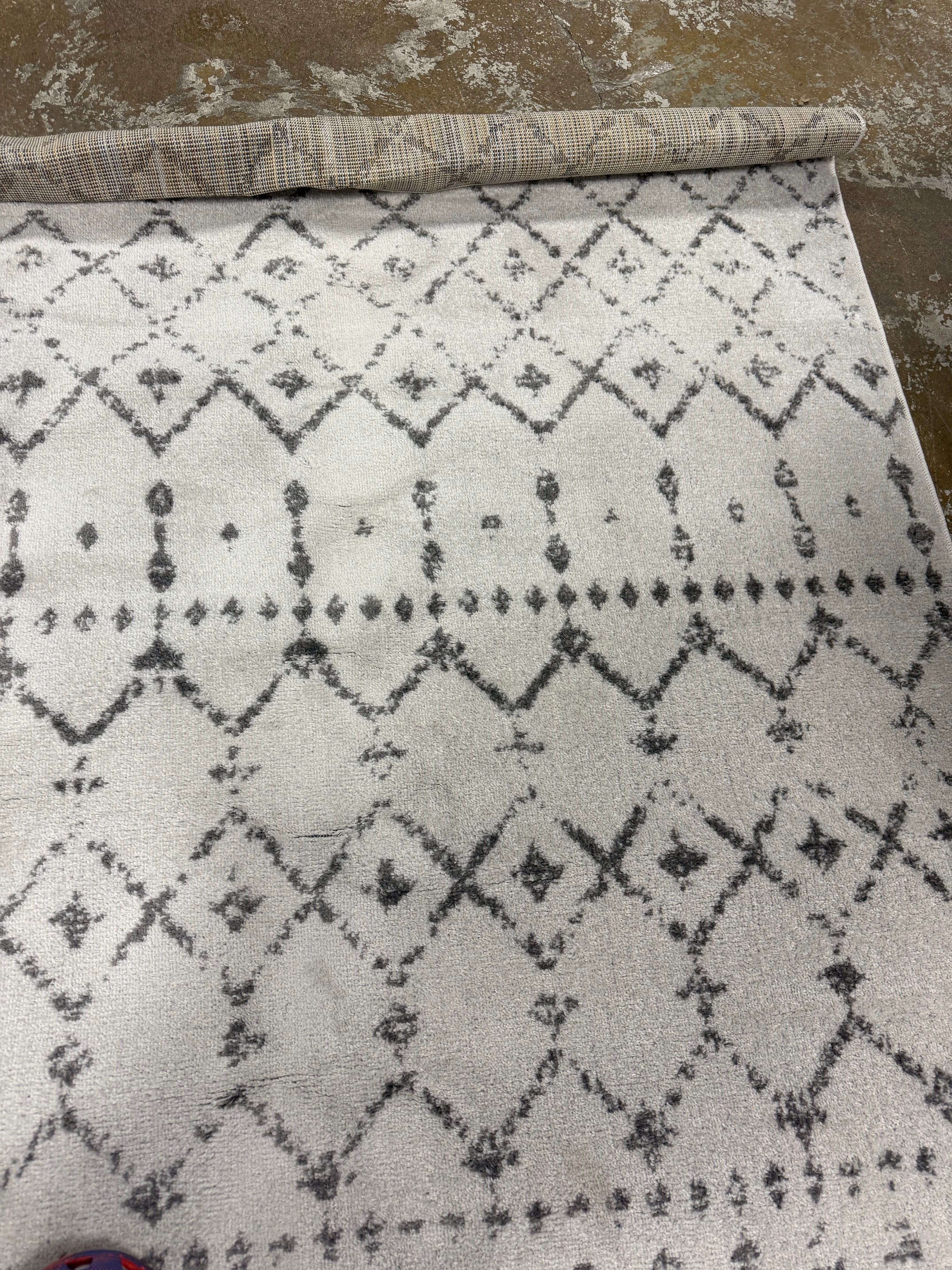 Moroccan Blythe Area Rug 6'7"x9'