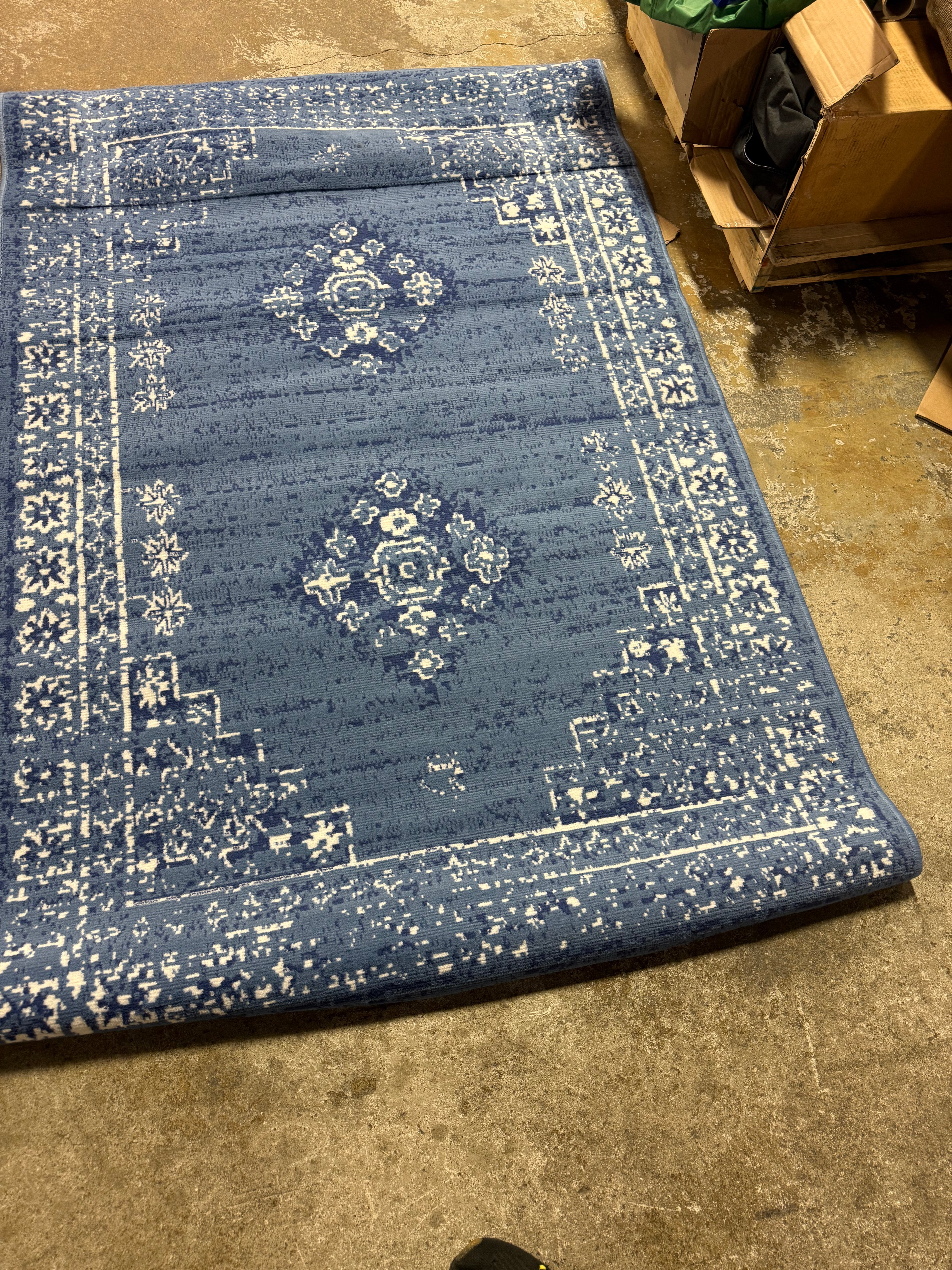 Mohawk 4′×6′ Persian Woven Fashion Area Rug