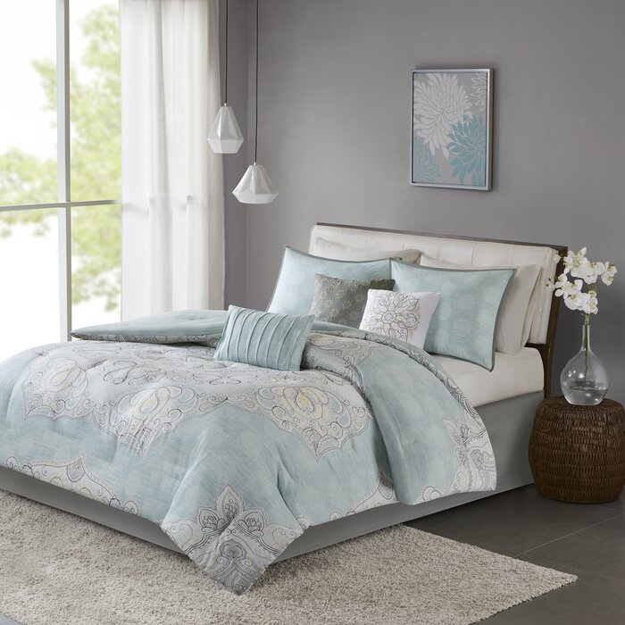 4 pc Set Cal King Comforter Set