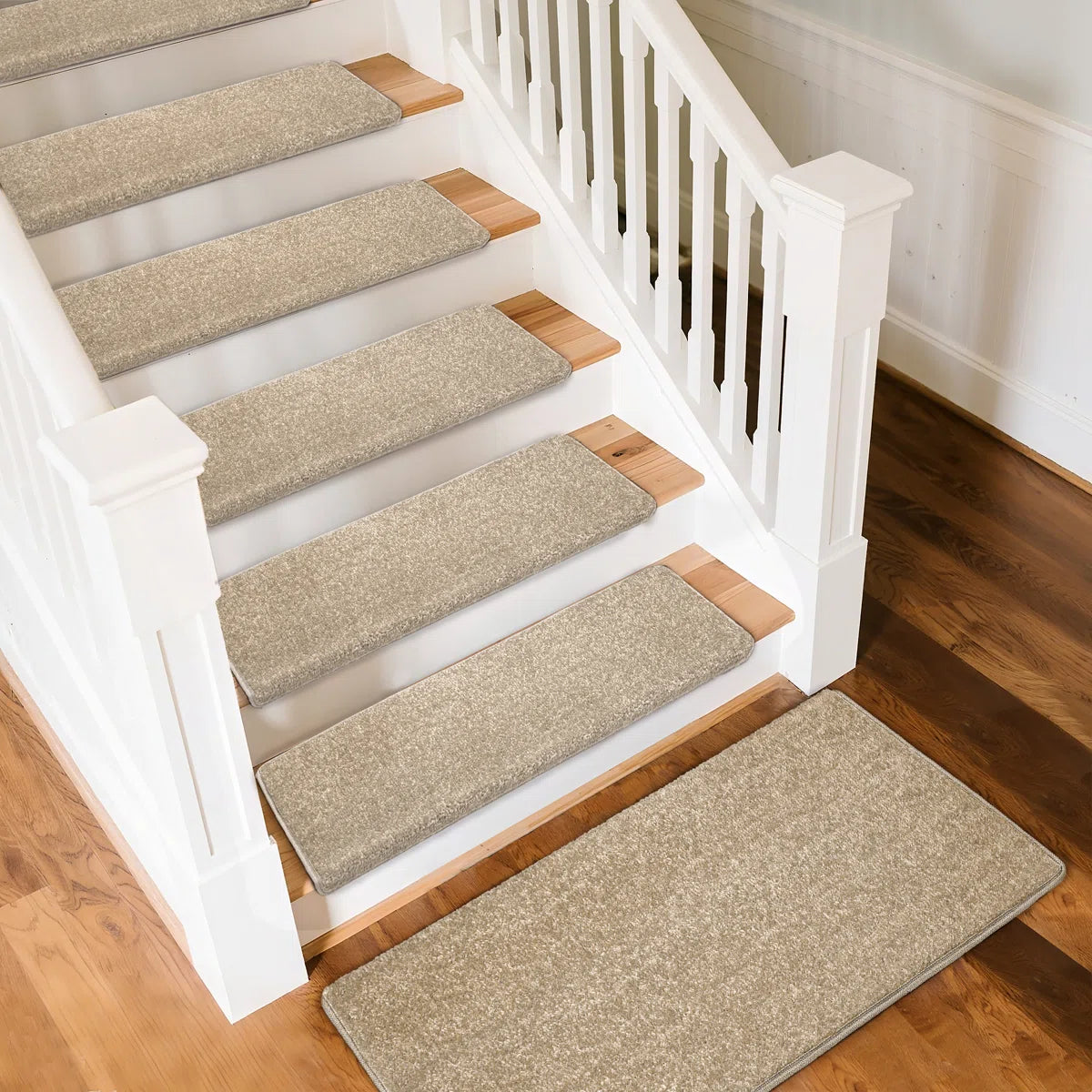 Kayella Non-Slip Indoor Stair Tread Set (14pc) with Landing Mat (1pc)