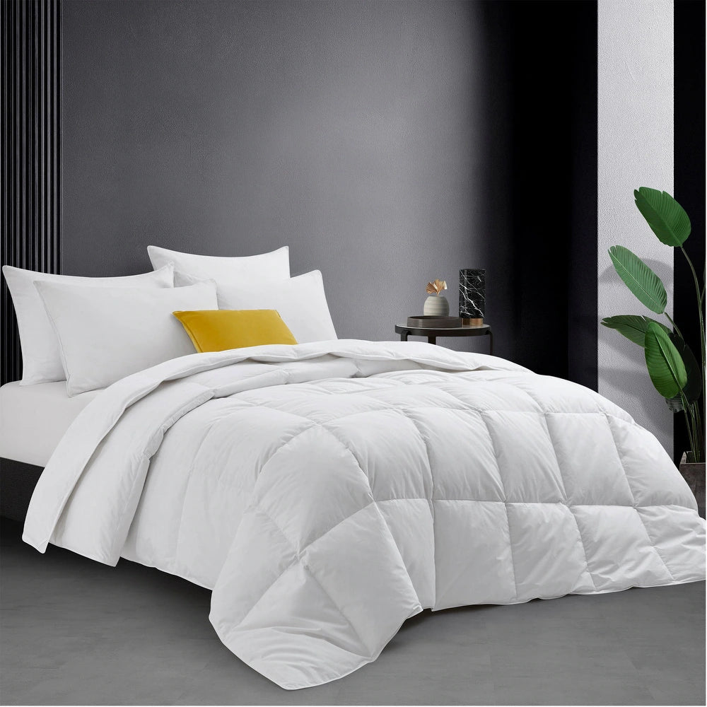 White Goose Feather Down Comforter - King - Medium weight