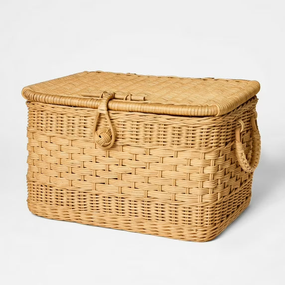 Medium Lidded Rattan Basket SHOWROOM ITEM