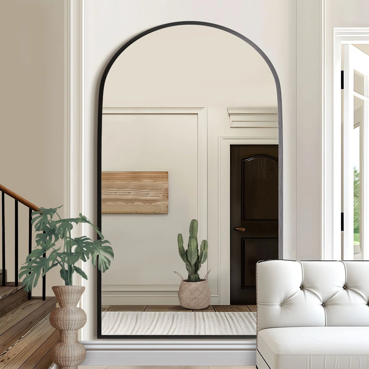 Metal Arch Mirror - Gold SHOWROOM ITEM