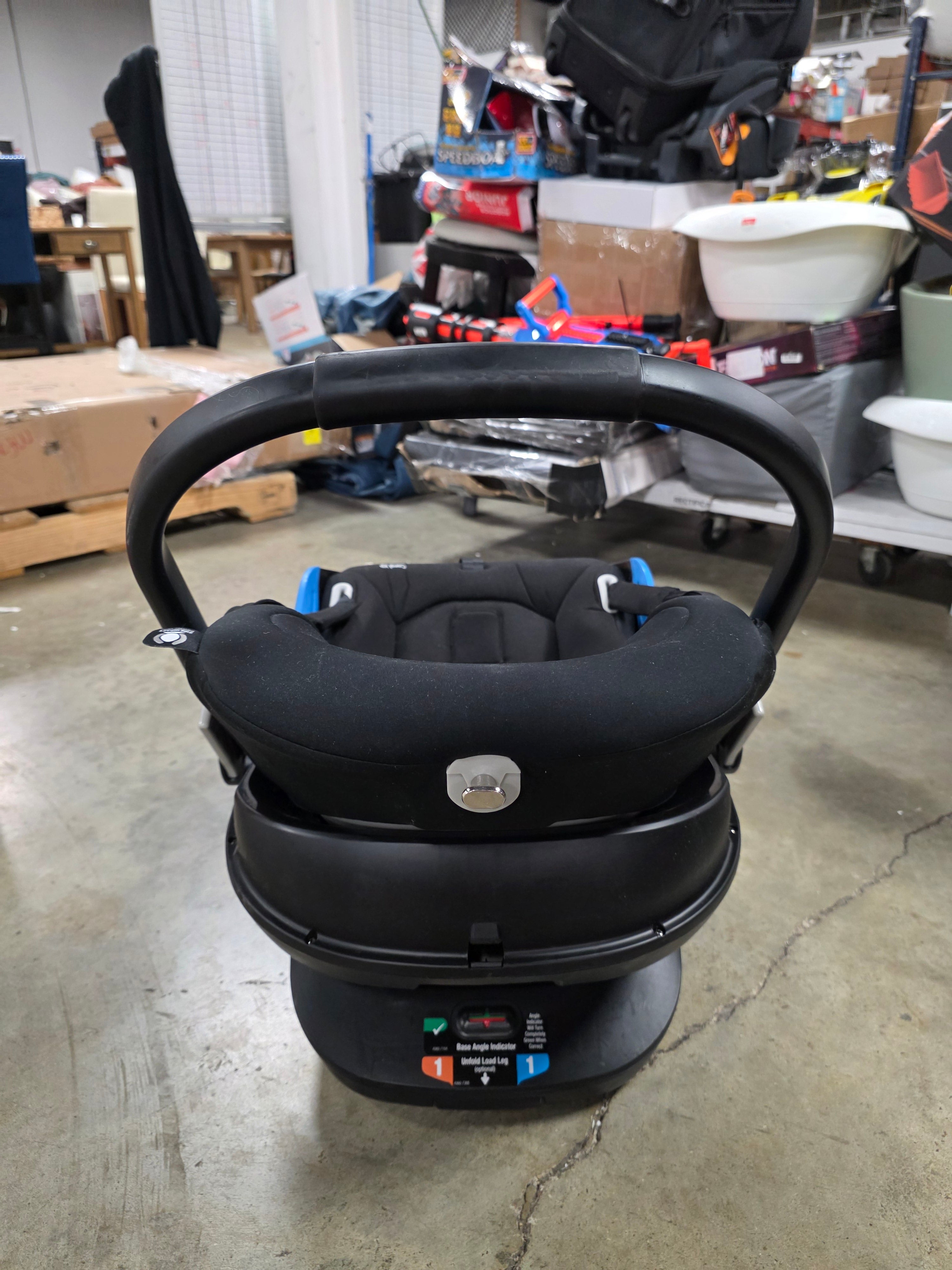 Coral XP Infant Car Seat - Essential Graphite