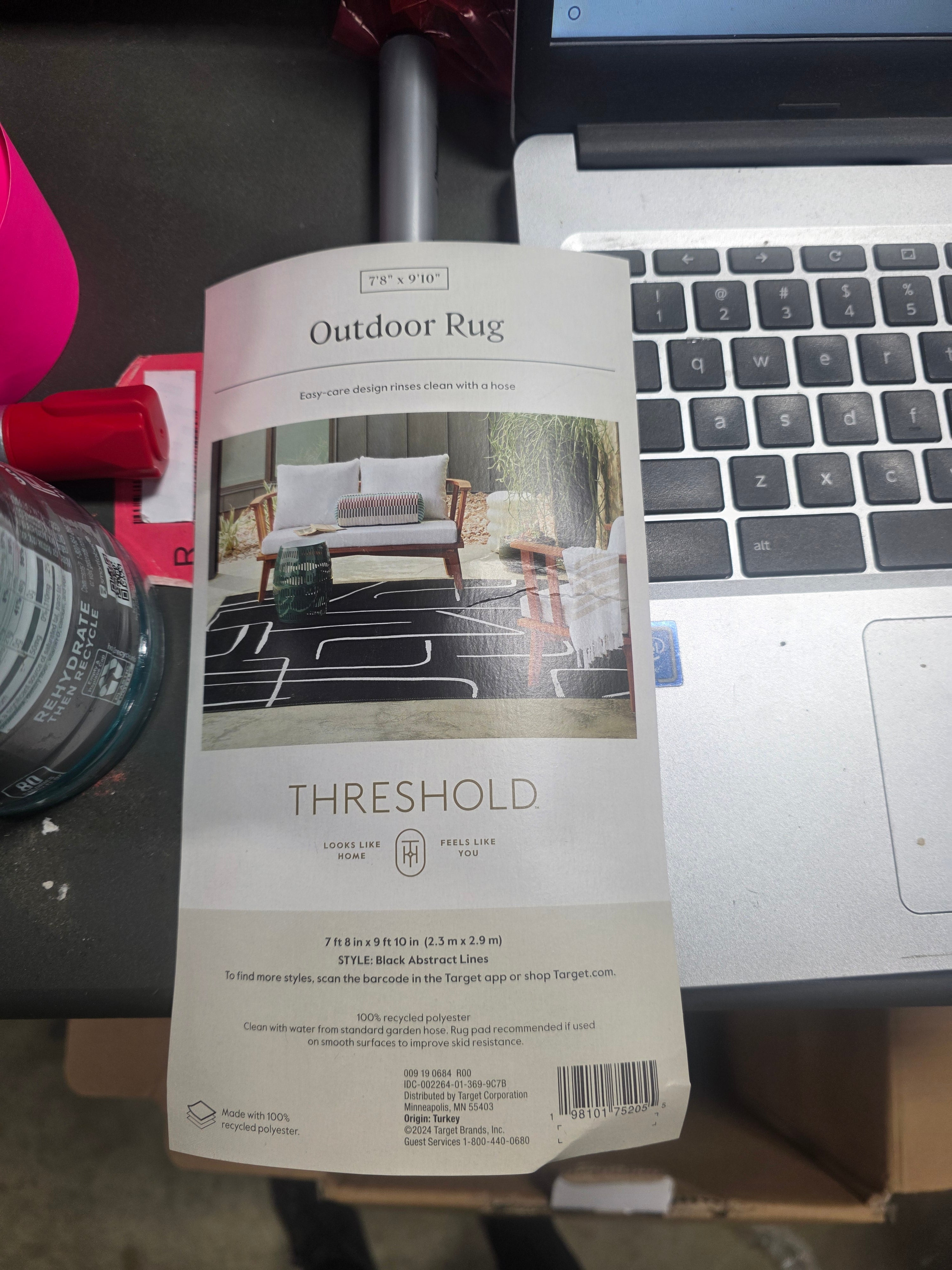 Abstract Lines Outdoor Area Rug Black 7'10"x10'