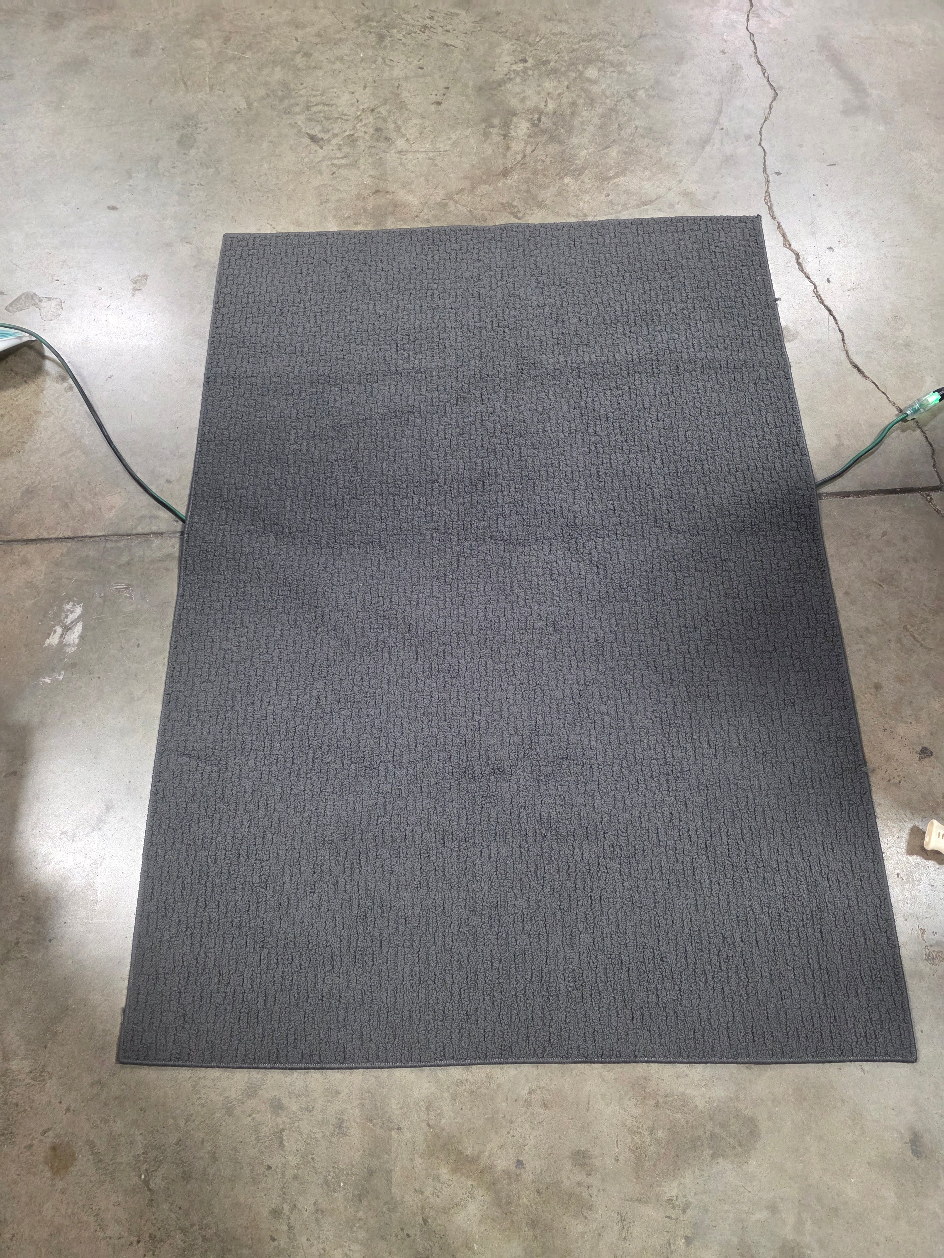 Washable Solid Machine Tufted Rug Accent - 4'x5'6"