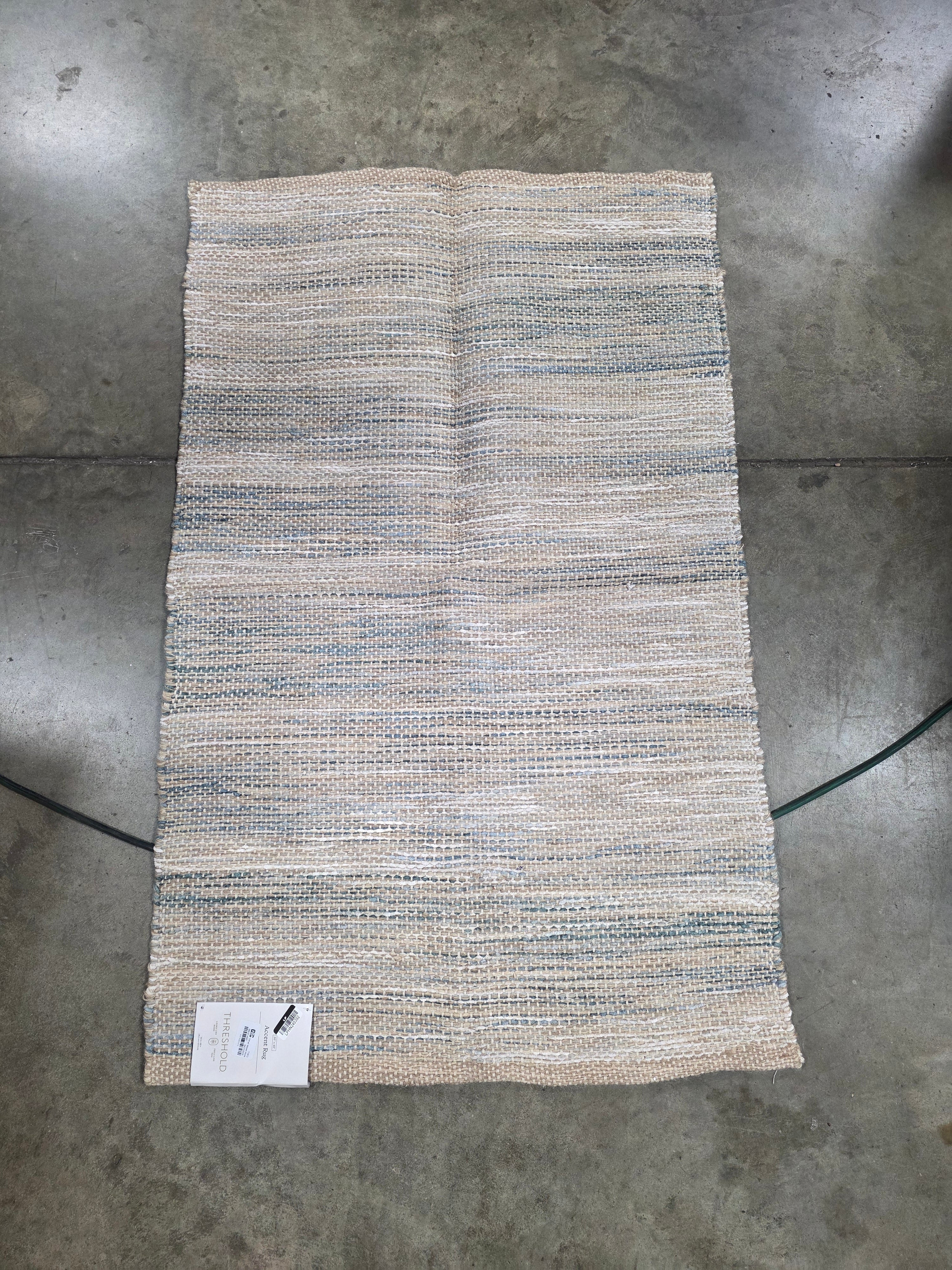 Woven Rug 2'6"x4'
