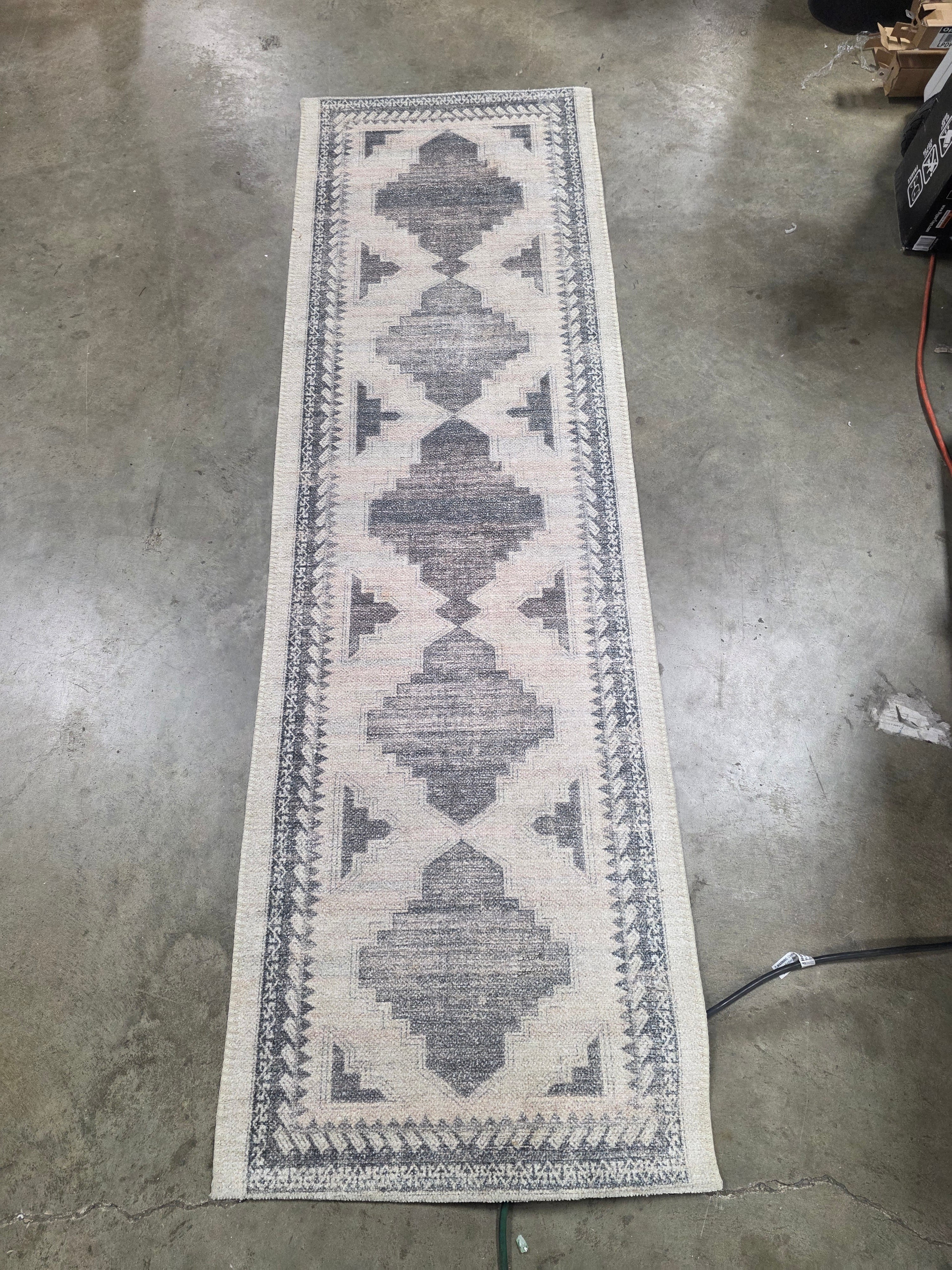 Cromwell Washable Printed Persian Style Rug Tan 2'x7'
