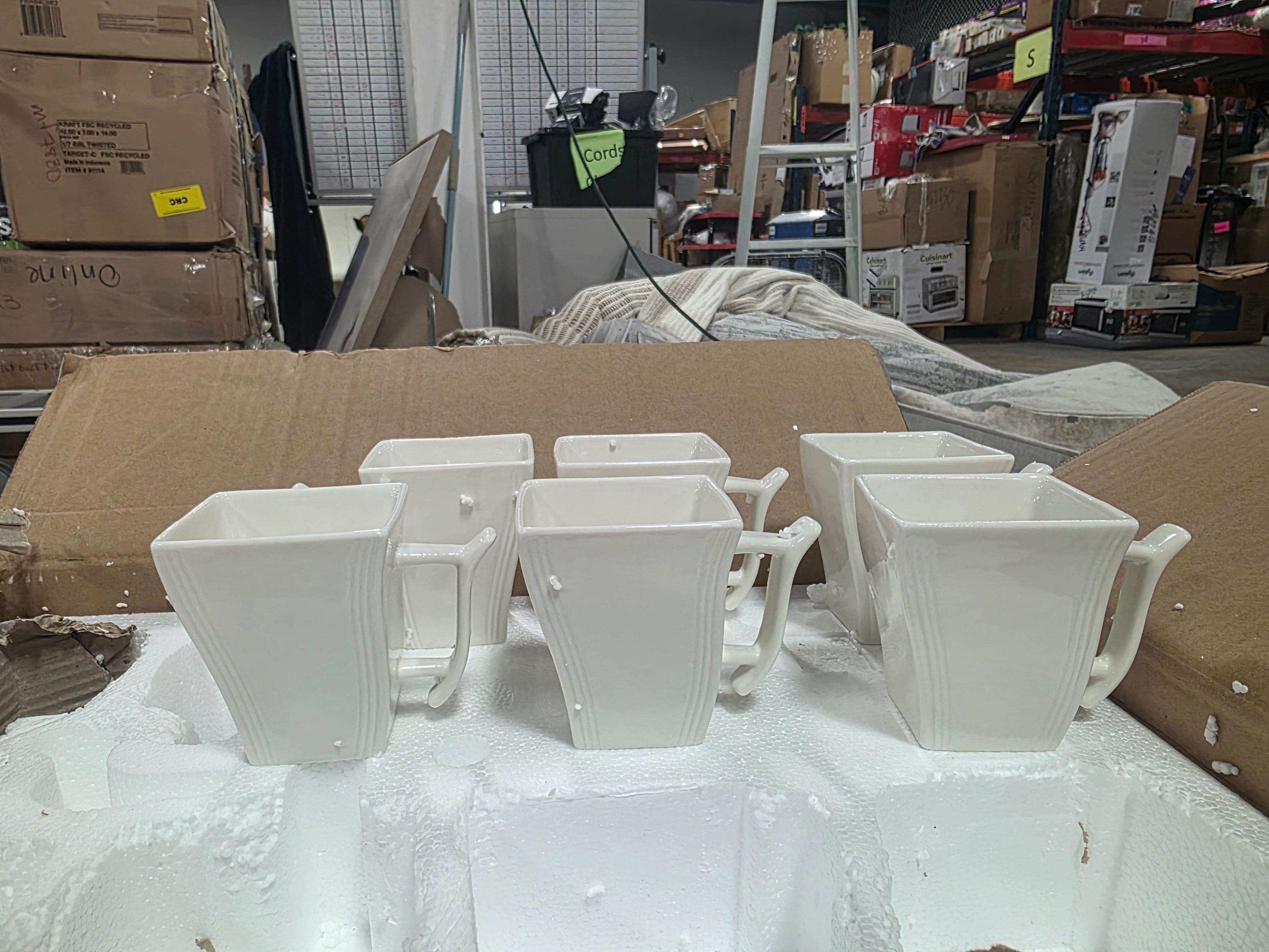 Flora 30 Piece Porcelain China Dinnerware Set - Service for 6