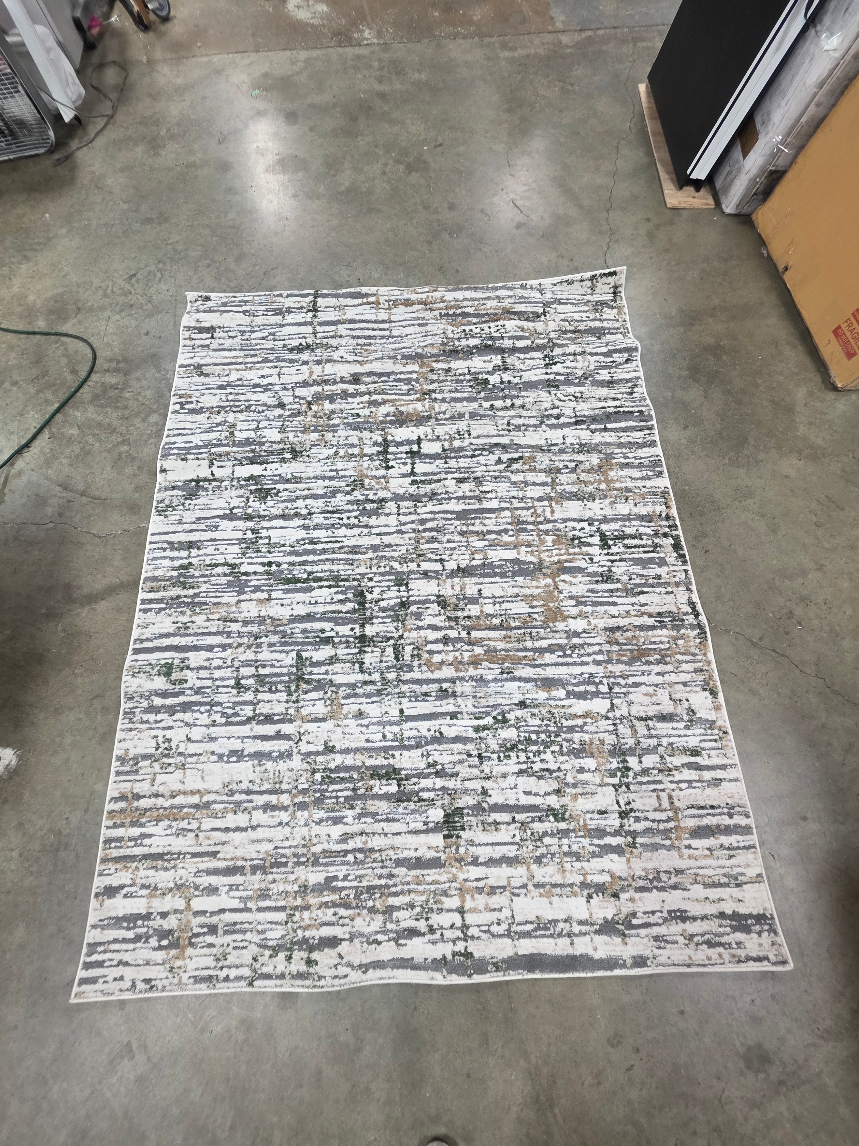 Livabliss Lustro Area Rug 5'3"x7'