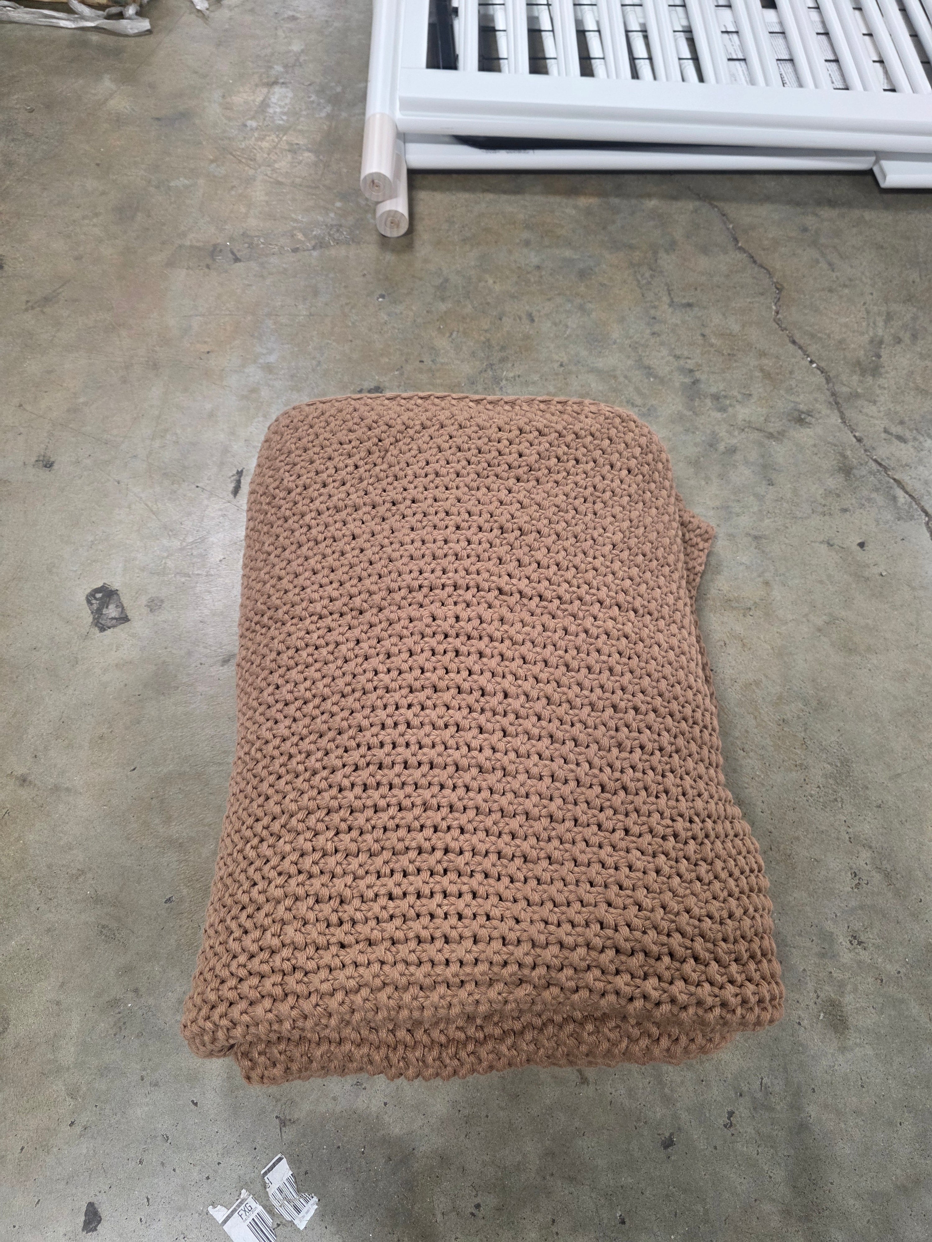 Chunky Knit Bed Blanket - Full/Queen