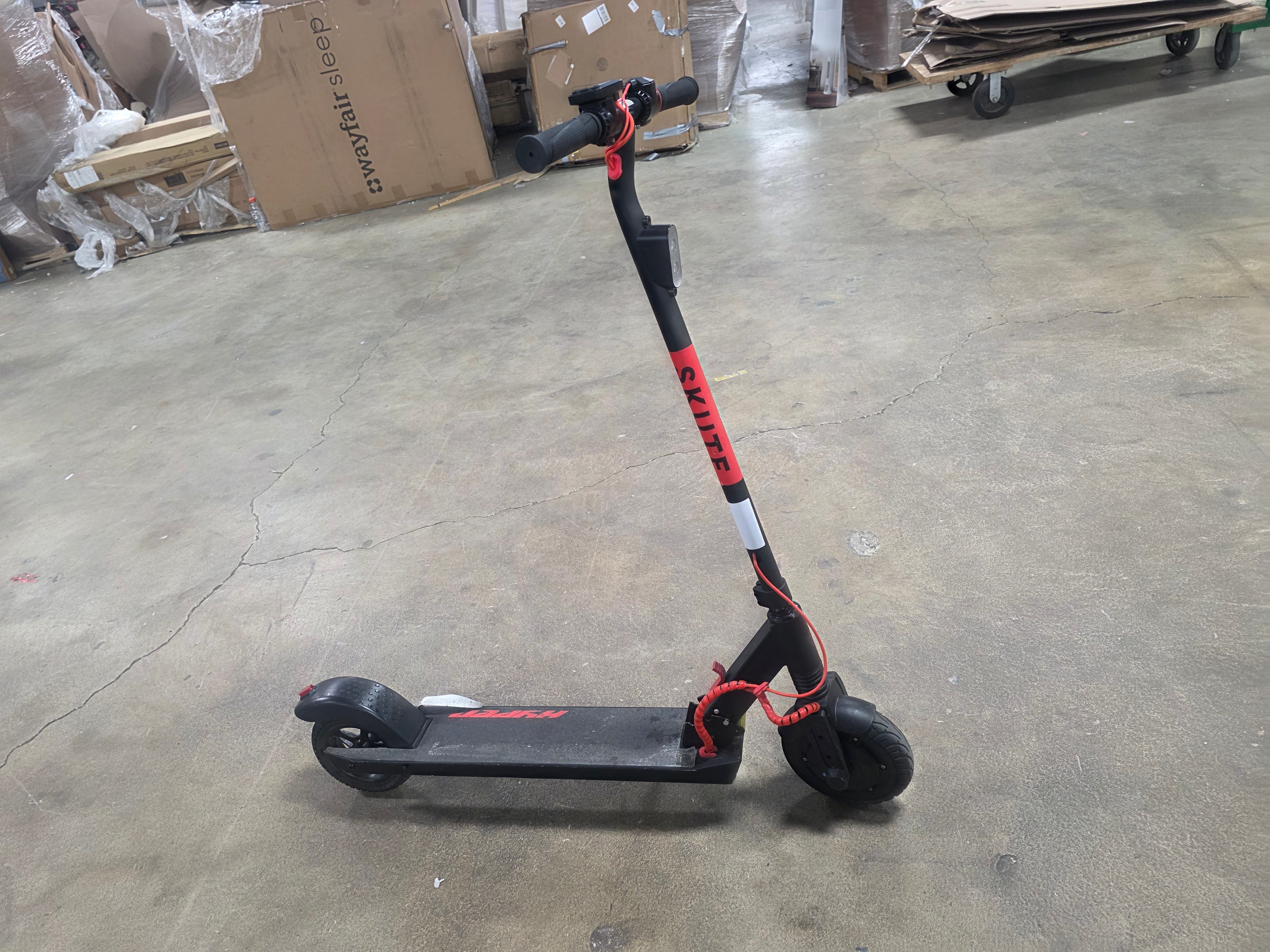 Skute Folding Electric Scooter Lithium Battery Powered Scooter - Black/Red