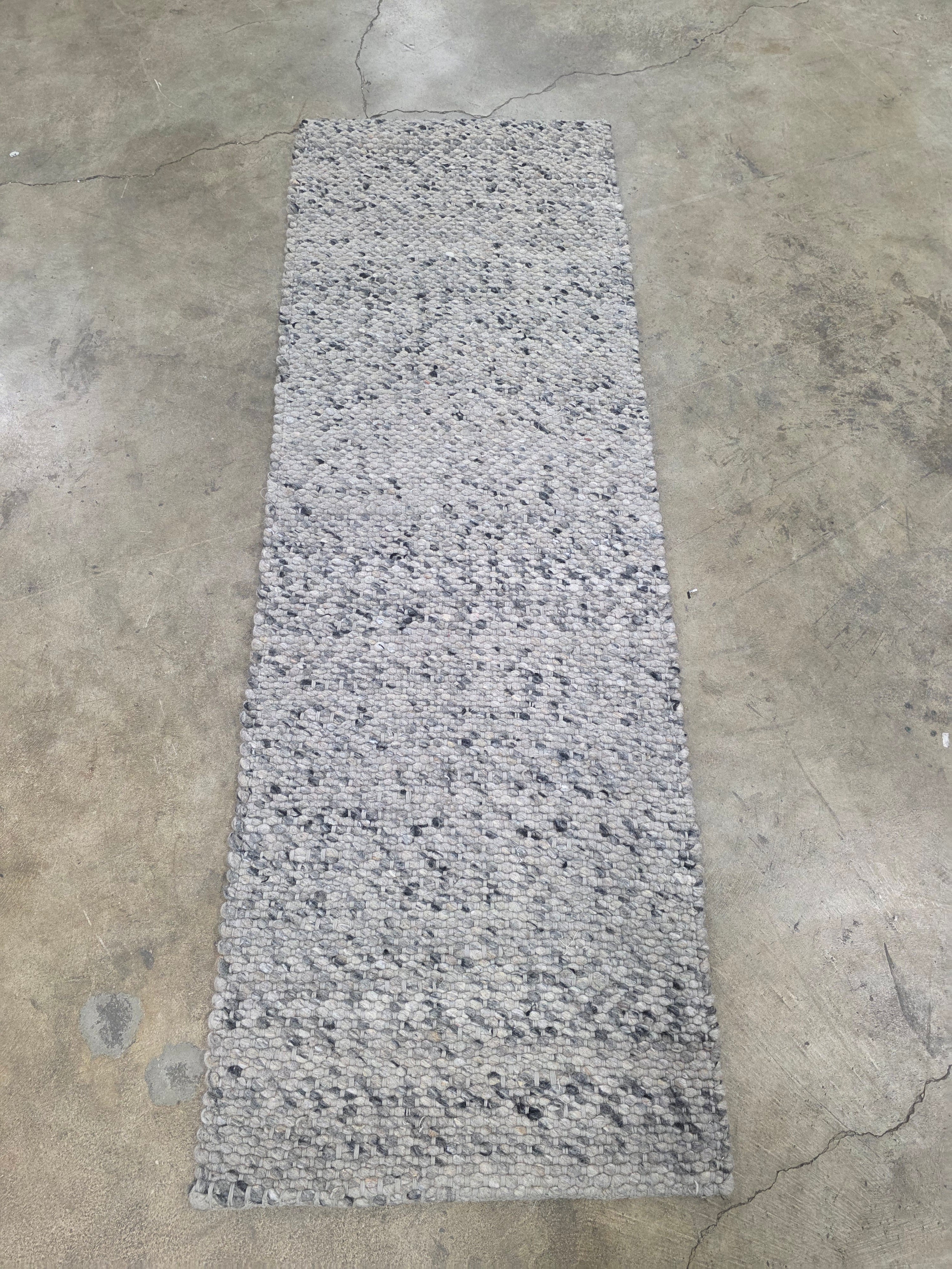 Chunky Knit Wool Woven Rug 2'3"x7'