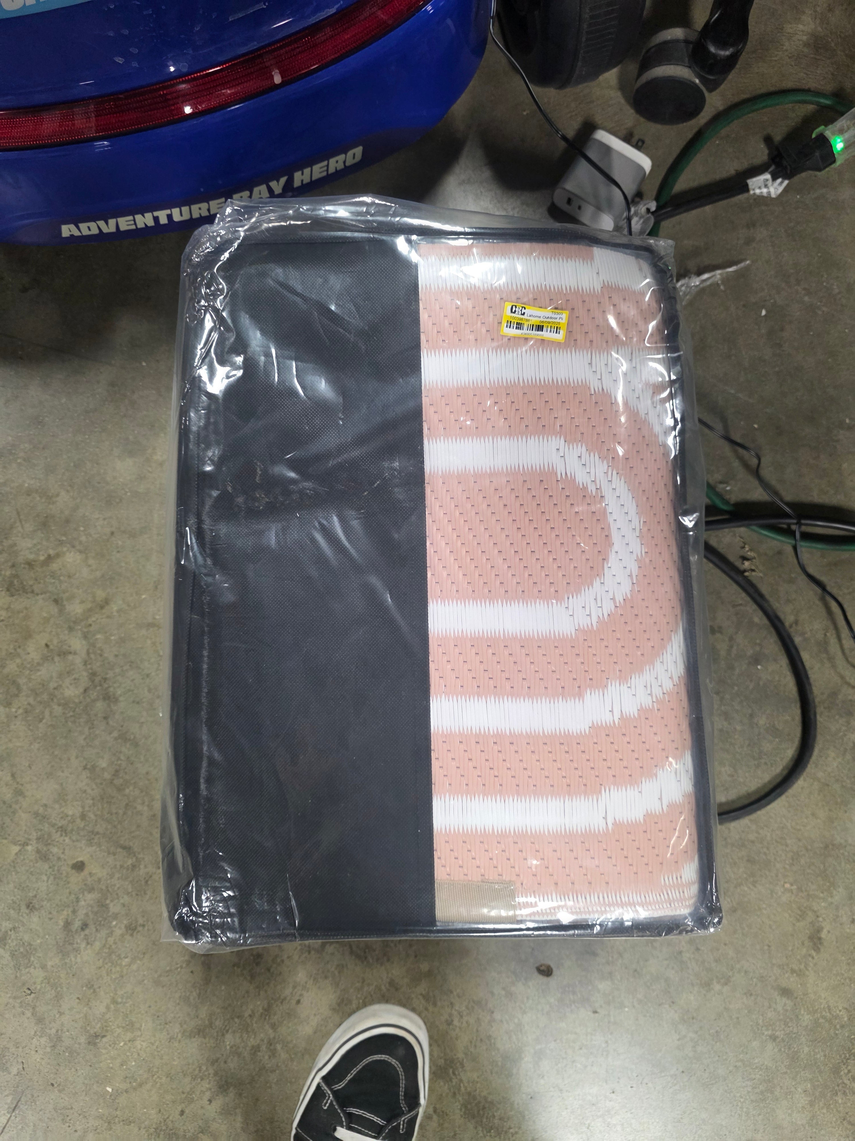 Outdoor Back to College Series Plastic Straw Rug-Waterproof Reversible Mat 8'2"x10'