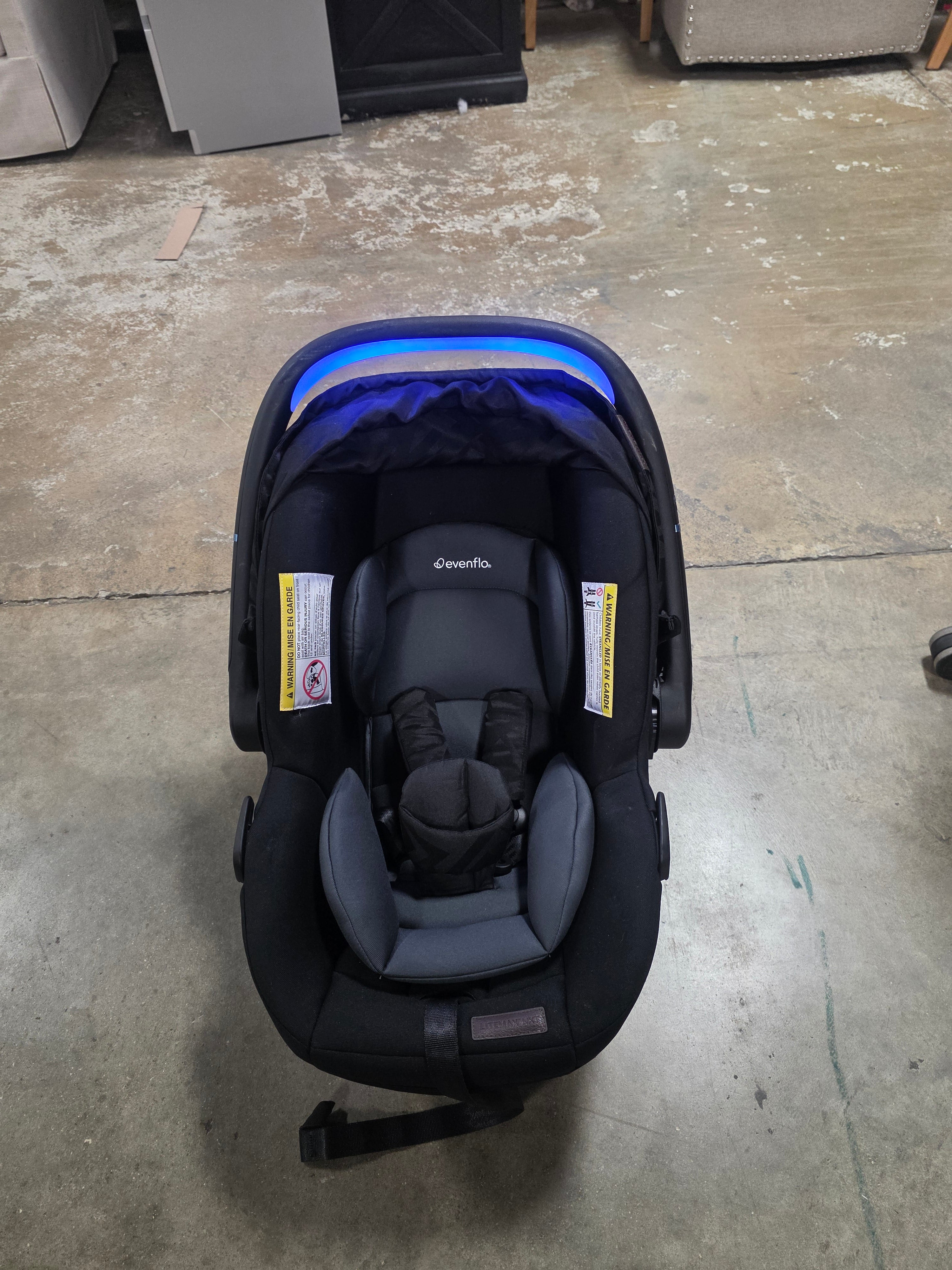 Shyft Intuiti+ Featuring CAR SEAT ONLY