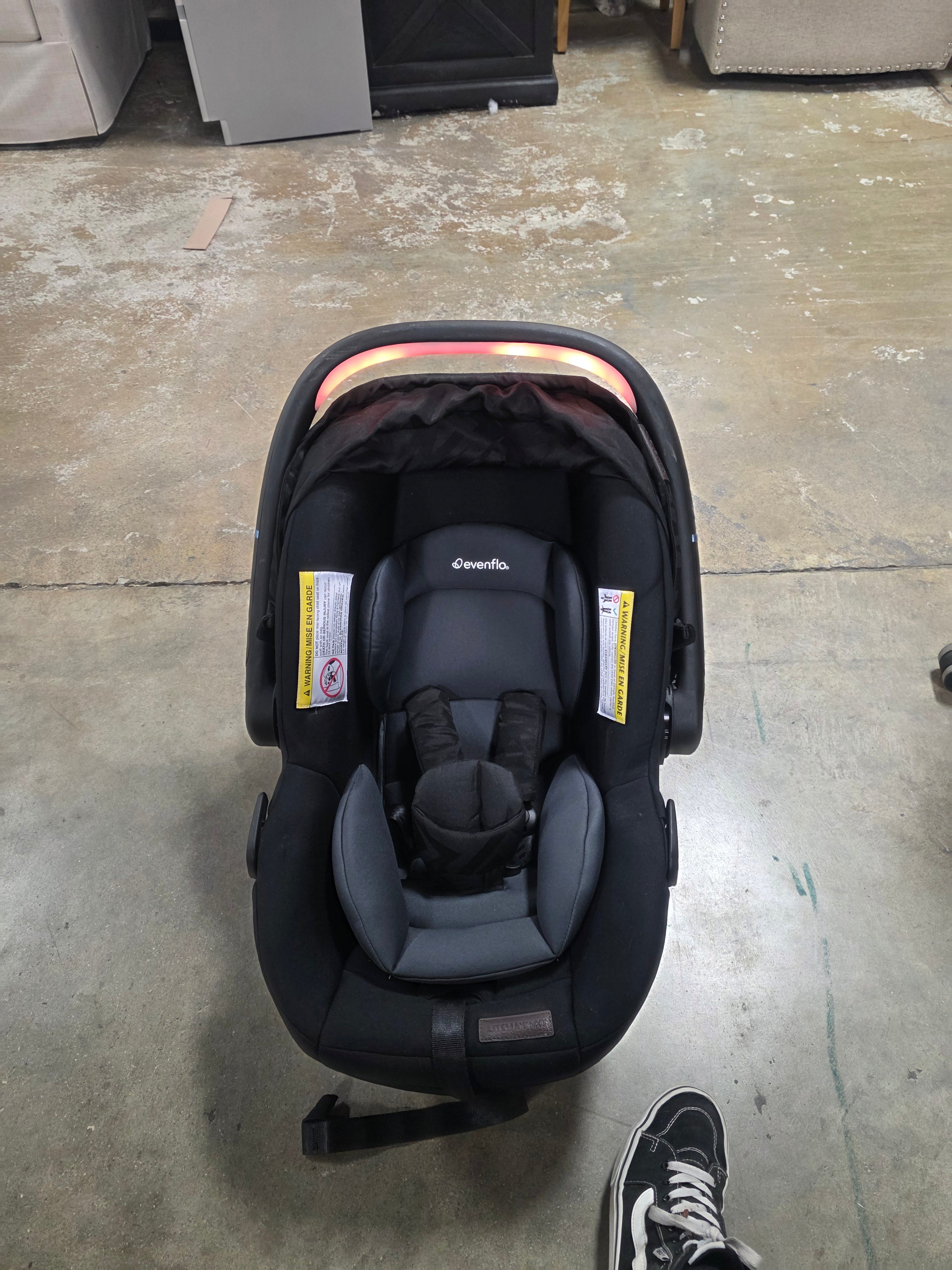 Shyft Intuiti+ Featuring CAR SEAT ONLY