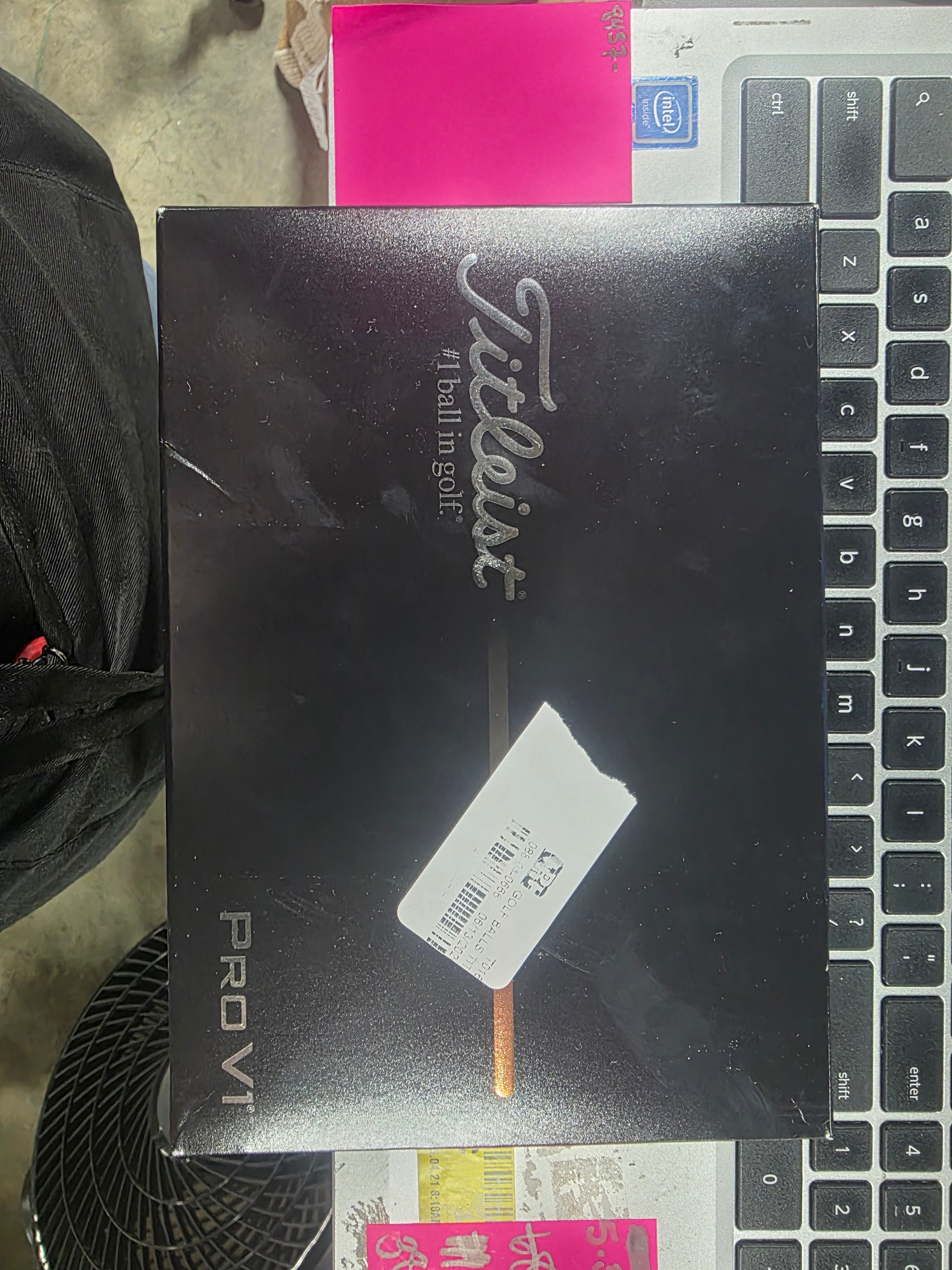 2025 Pro V1, 9 Pack, Yellow