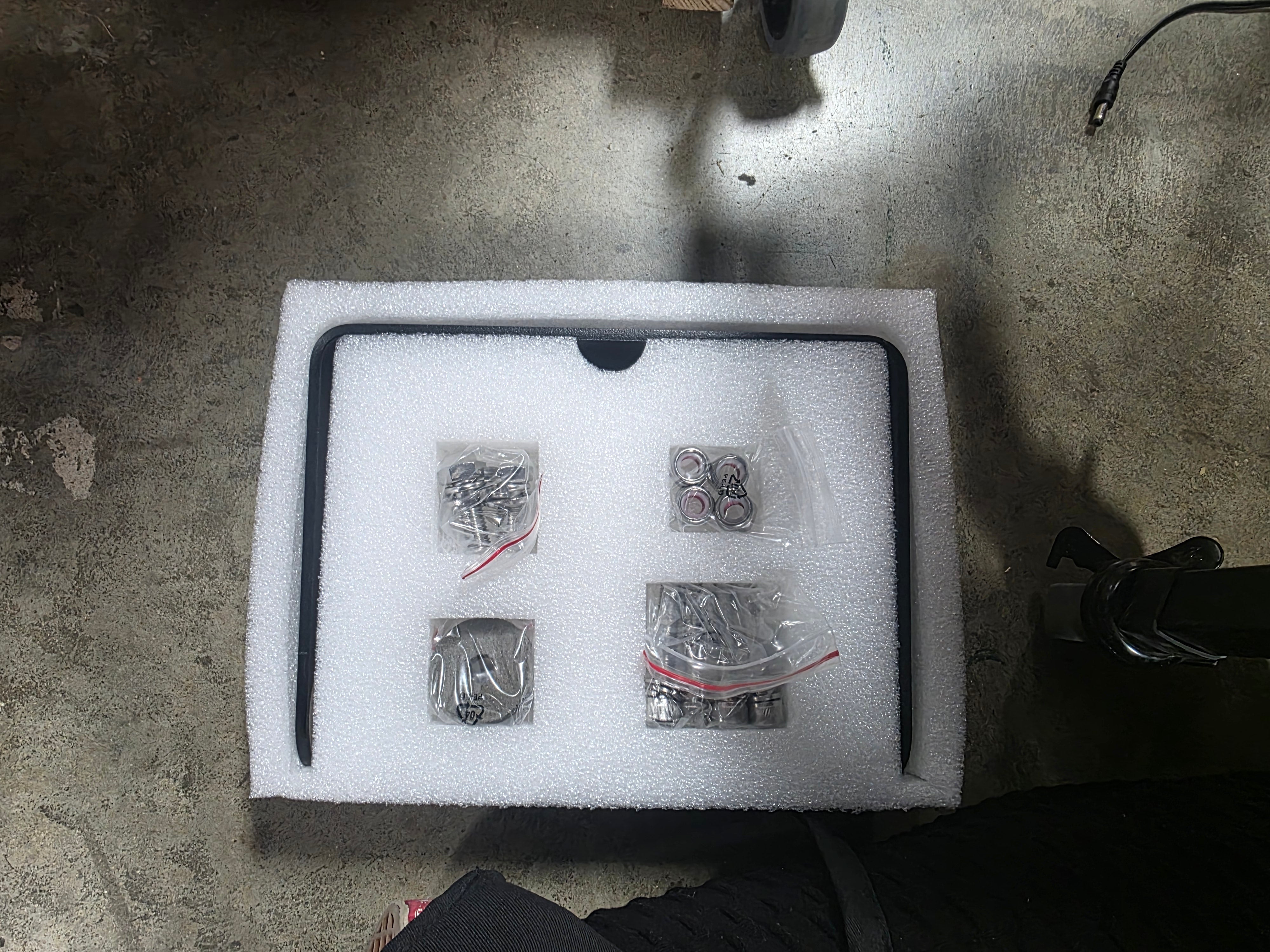 Motorola - vehicle mounting bracket