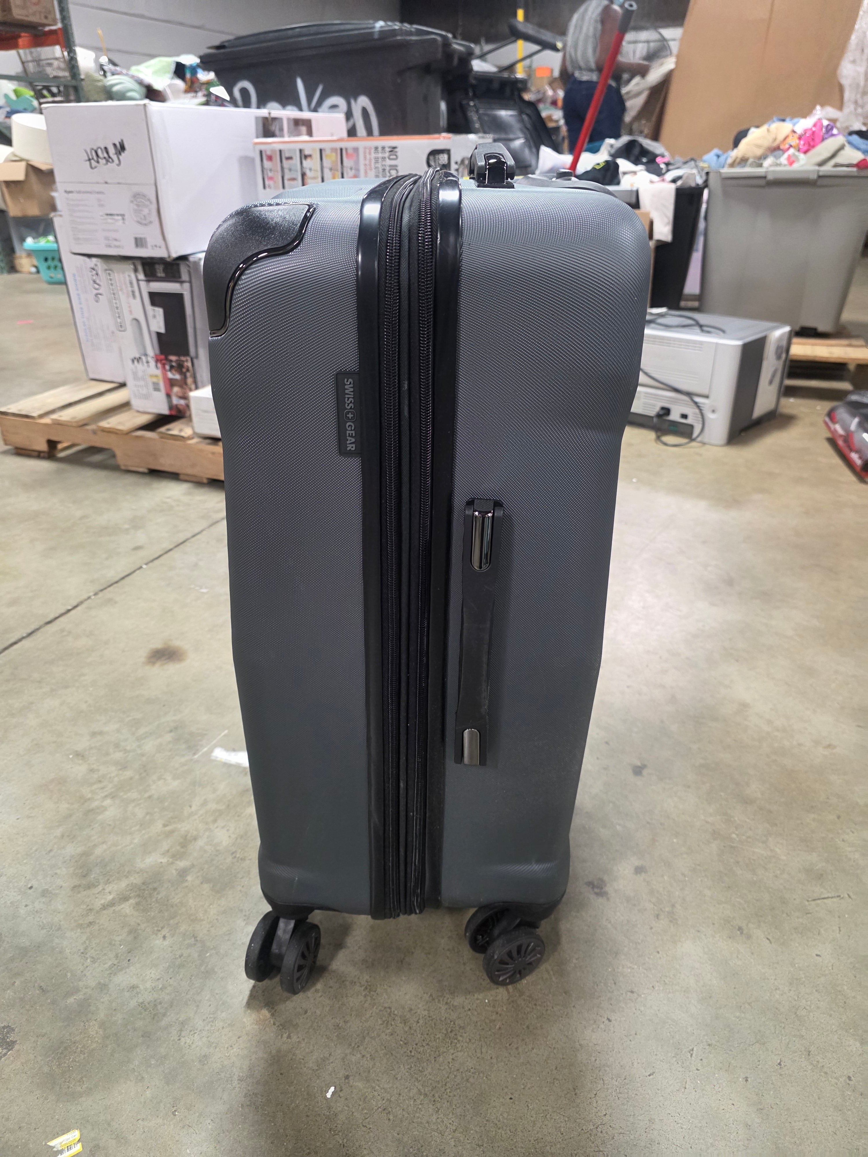 Cascade Hardside Large Checked Suitcase