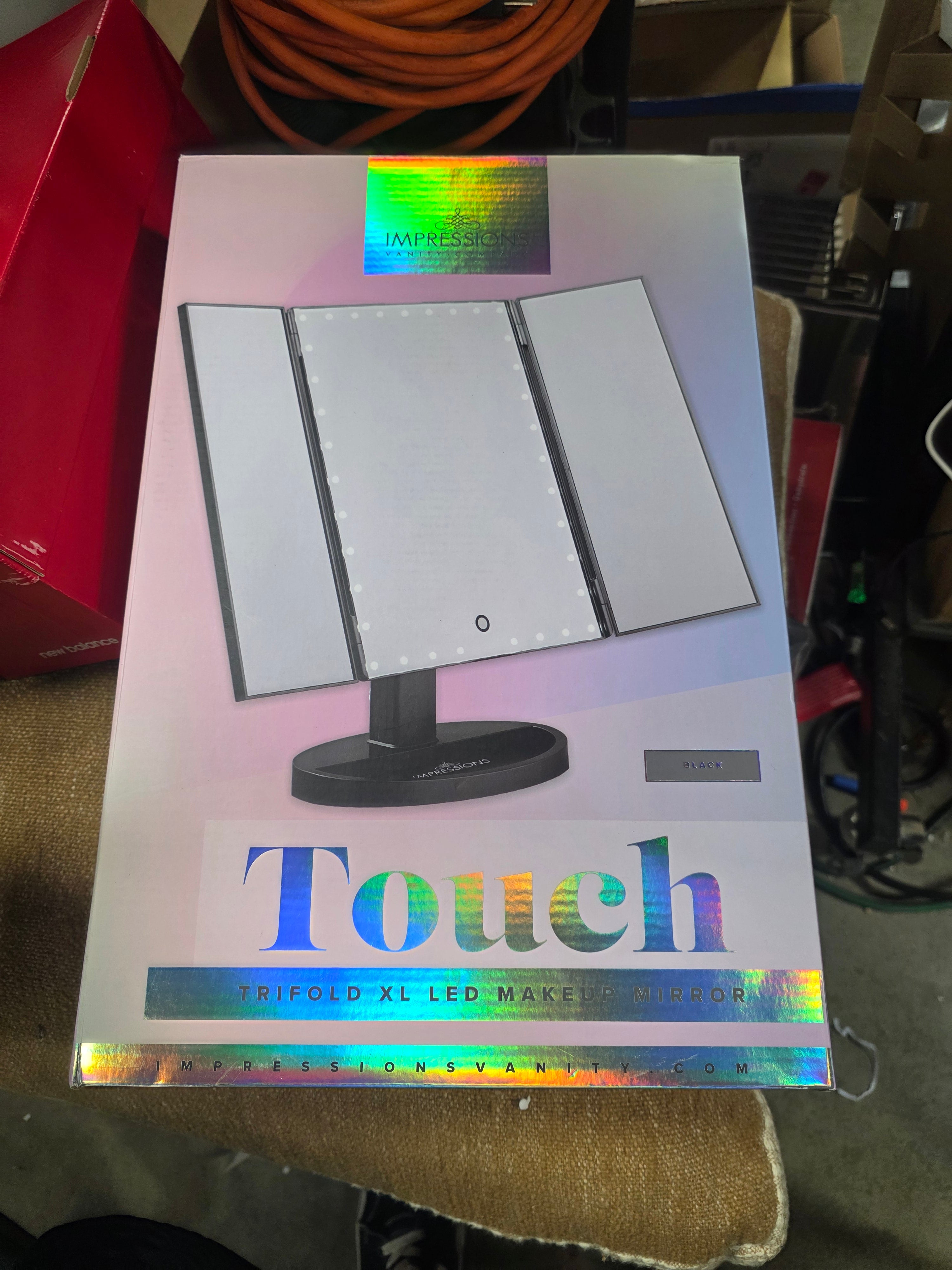 Touch Trifold XL Dimmable LED Makeup Mirror