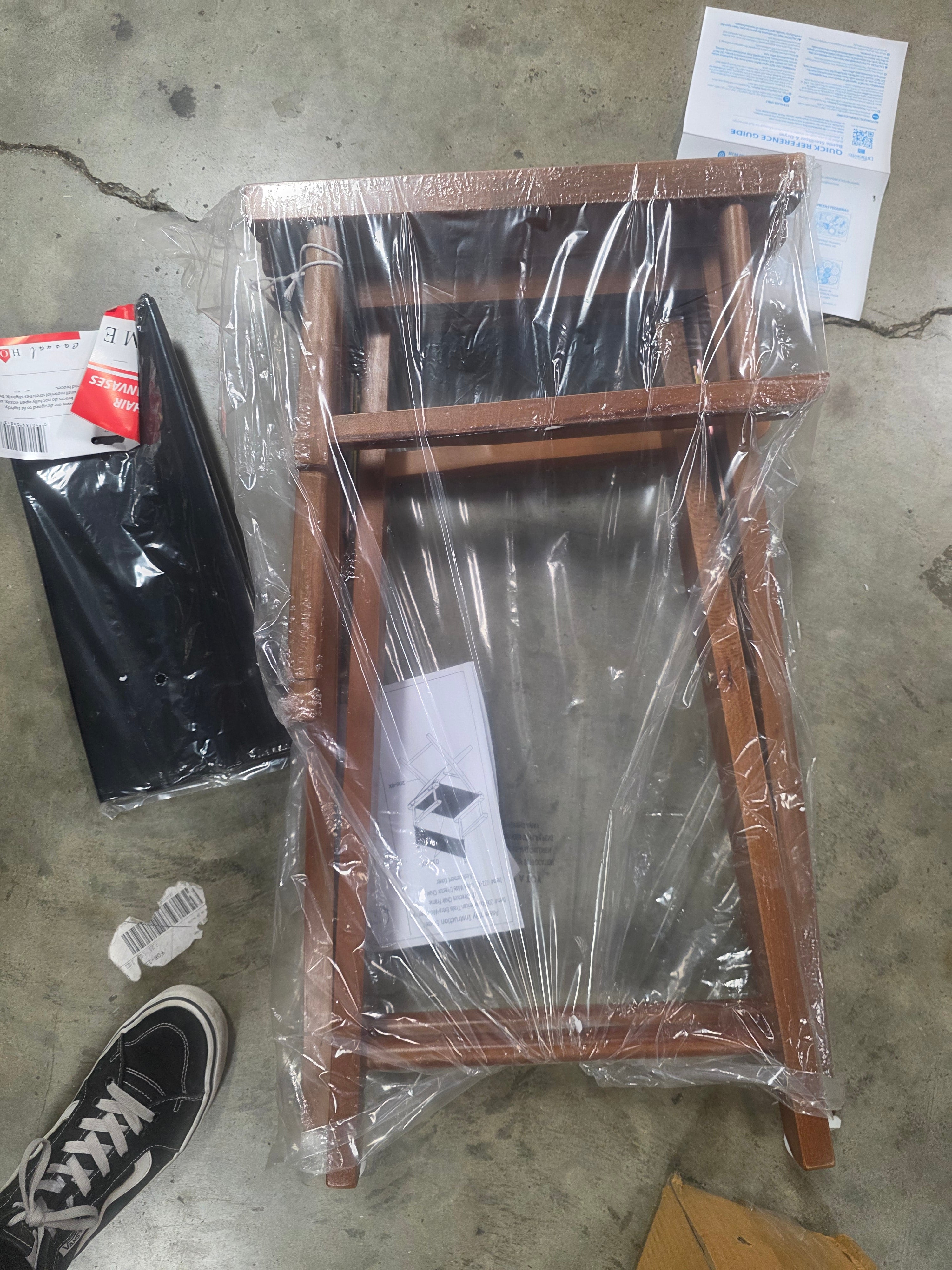 Extra-Wide Premium Directors Chair Mission Oak Frame W/Black Color Cover