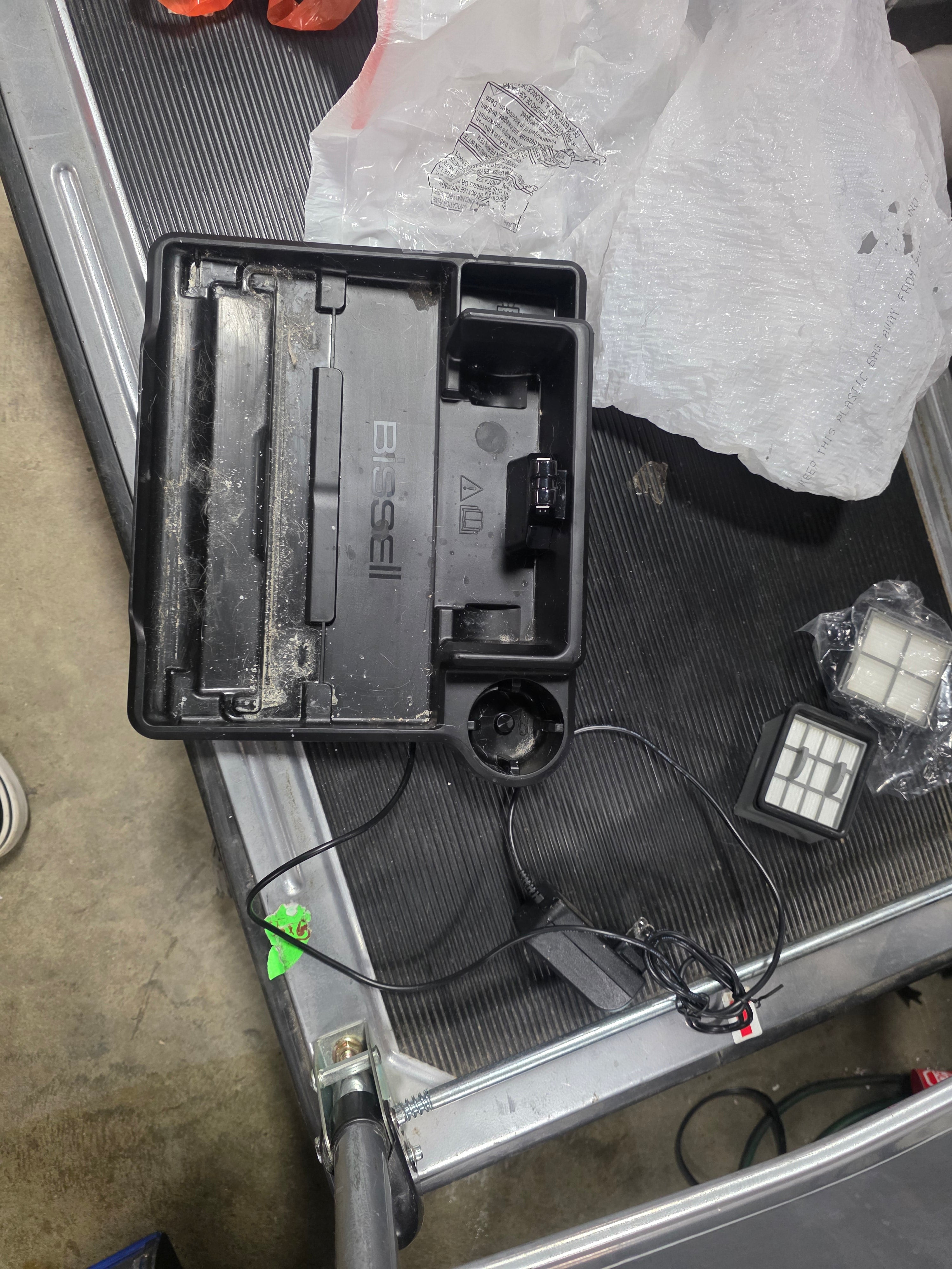 CrossWave OmniFind Wet Dry Vacuum