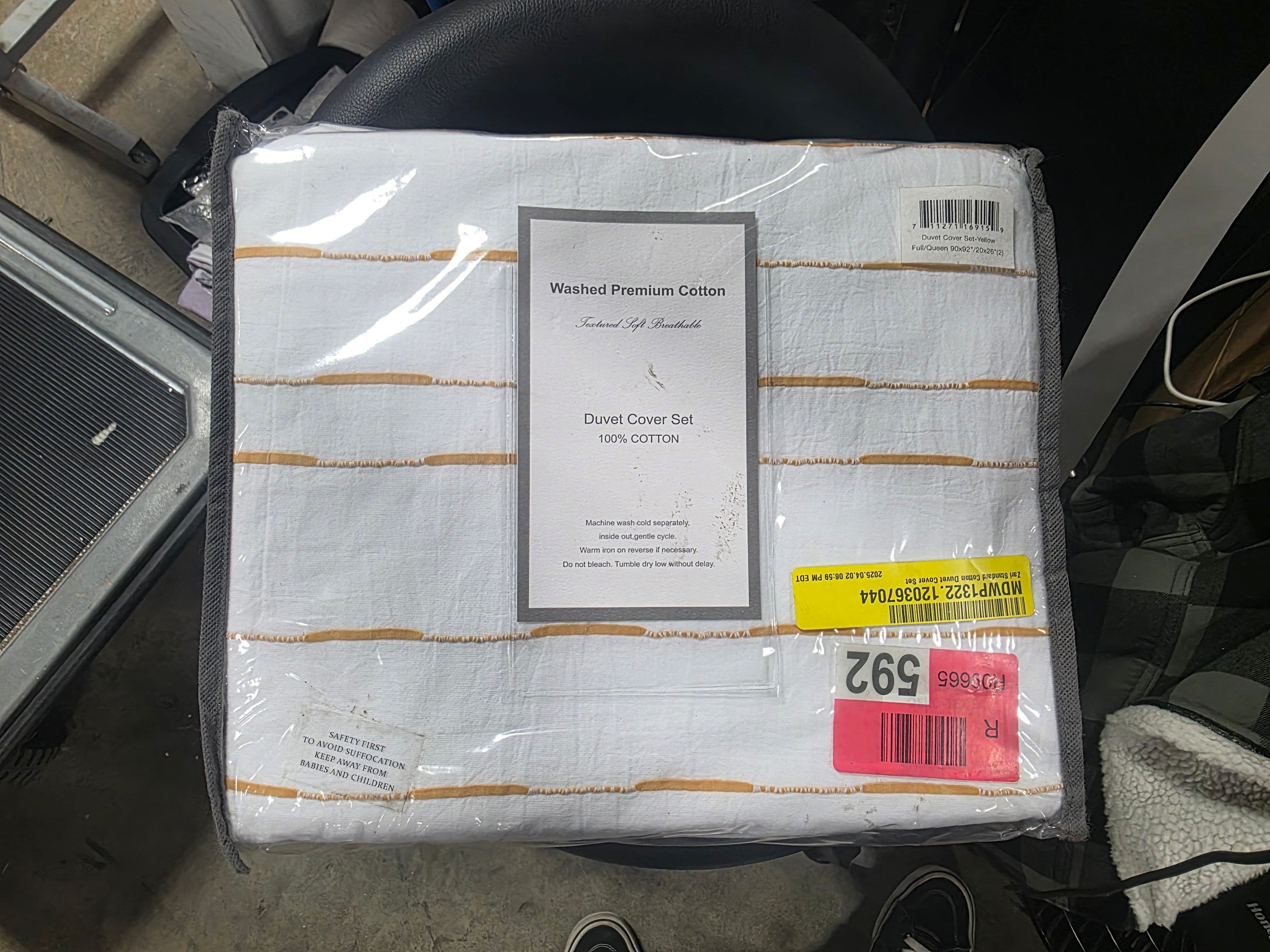 Zari Modern & Contemporary Percale Striped Duvet Cover Set Queen