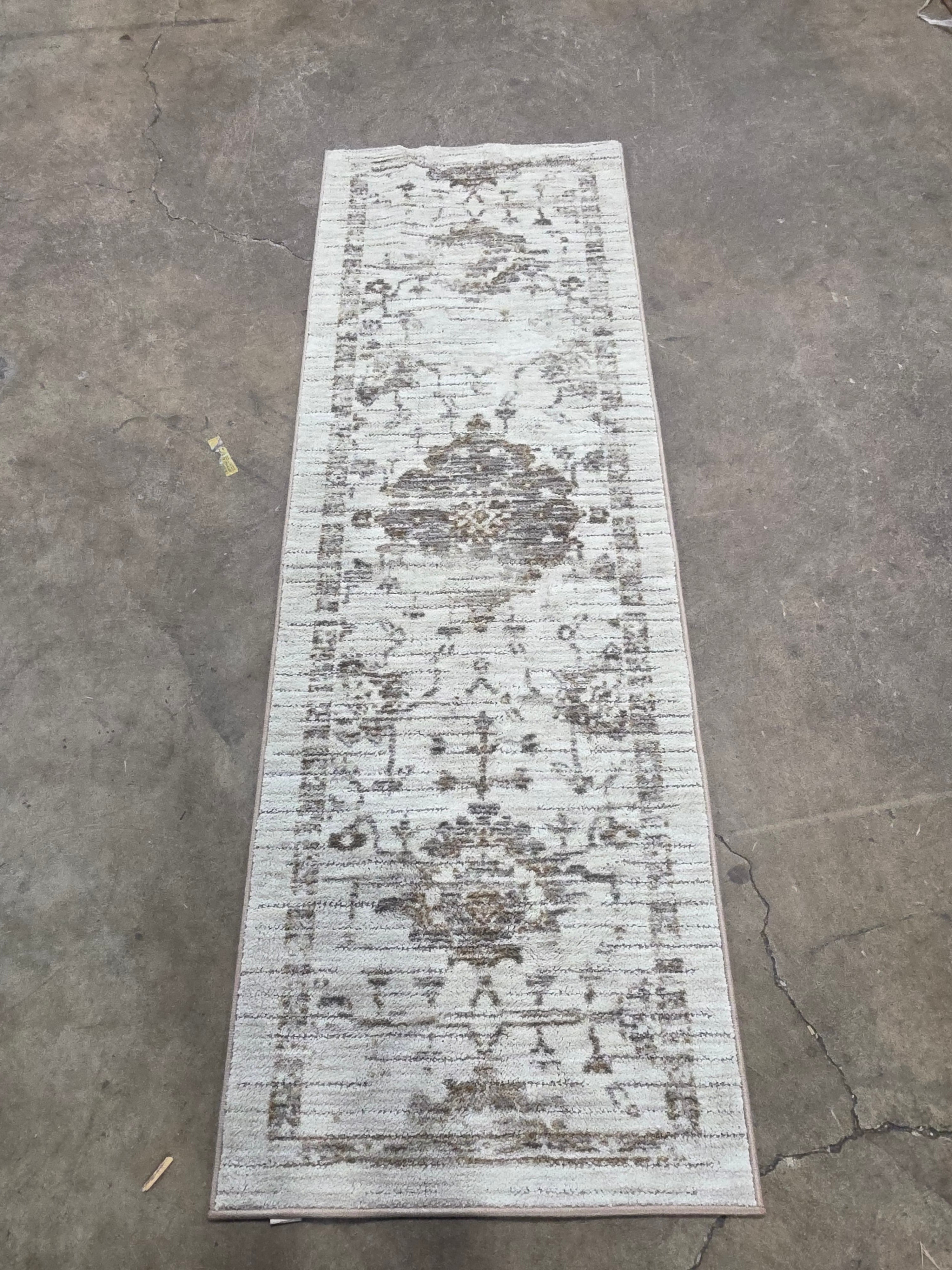 Vintage Distressed Rug 2'4" x7'