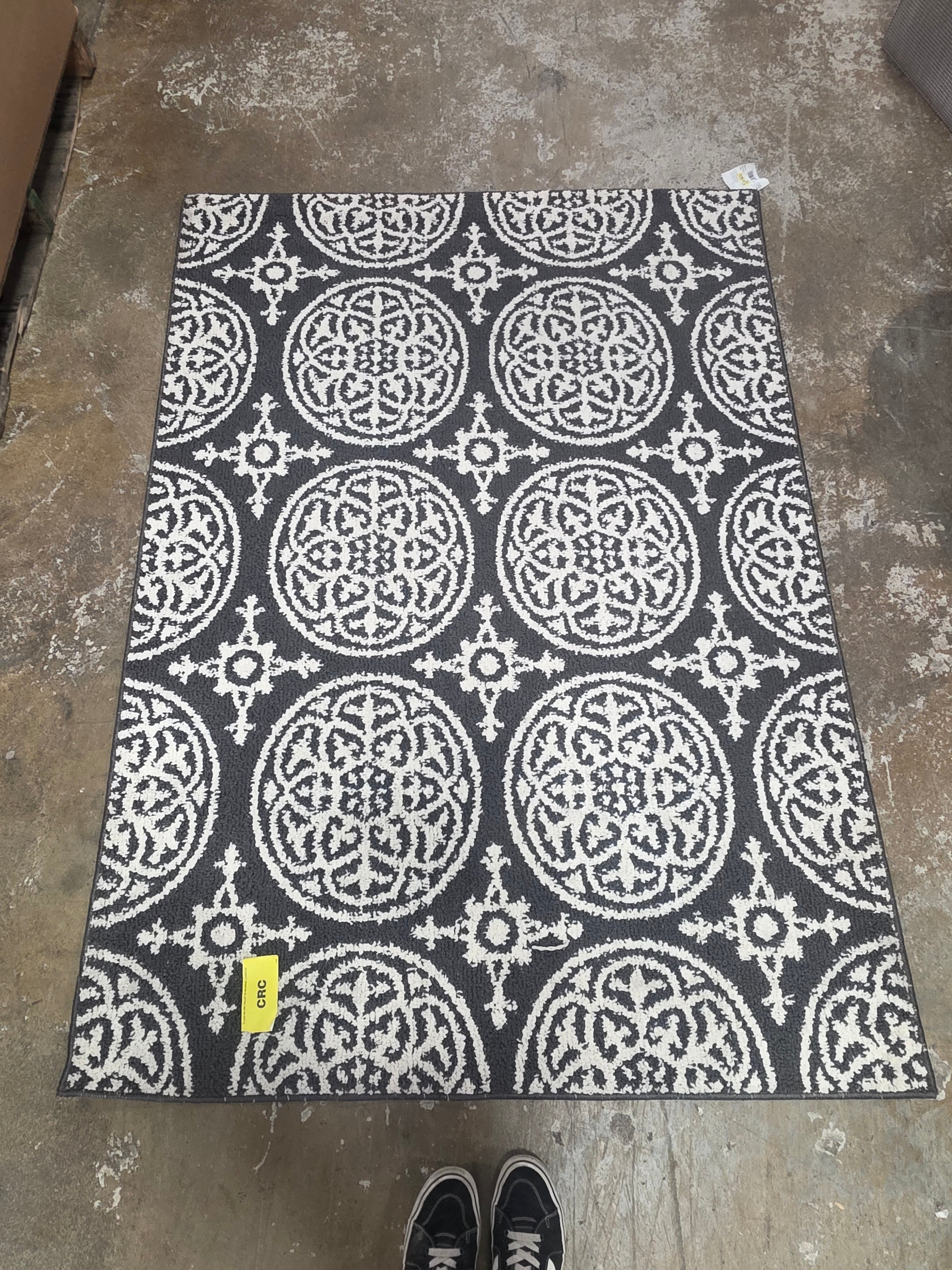 Medallion Washable Tufted And Hooked Rug 4'x5'6"