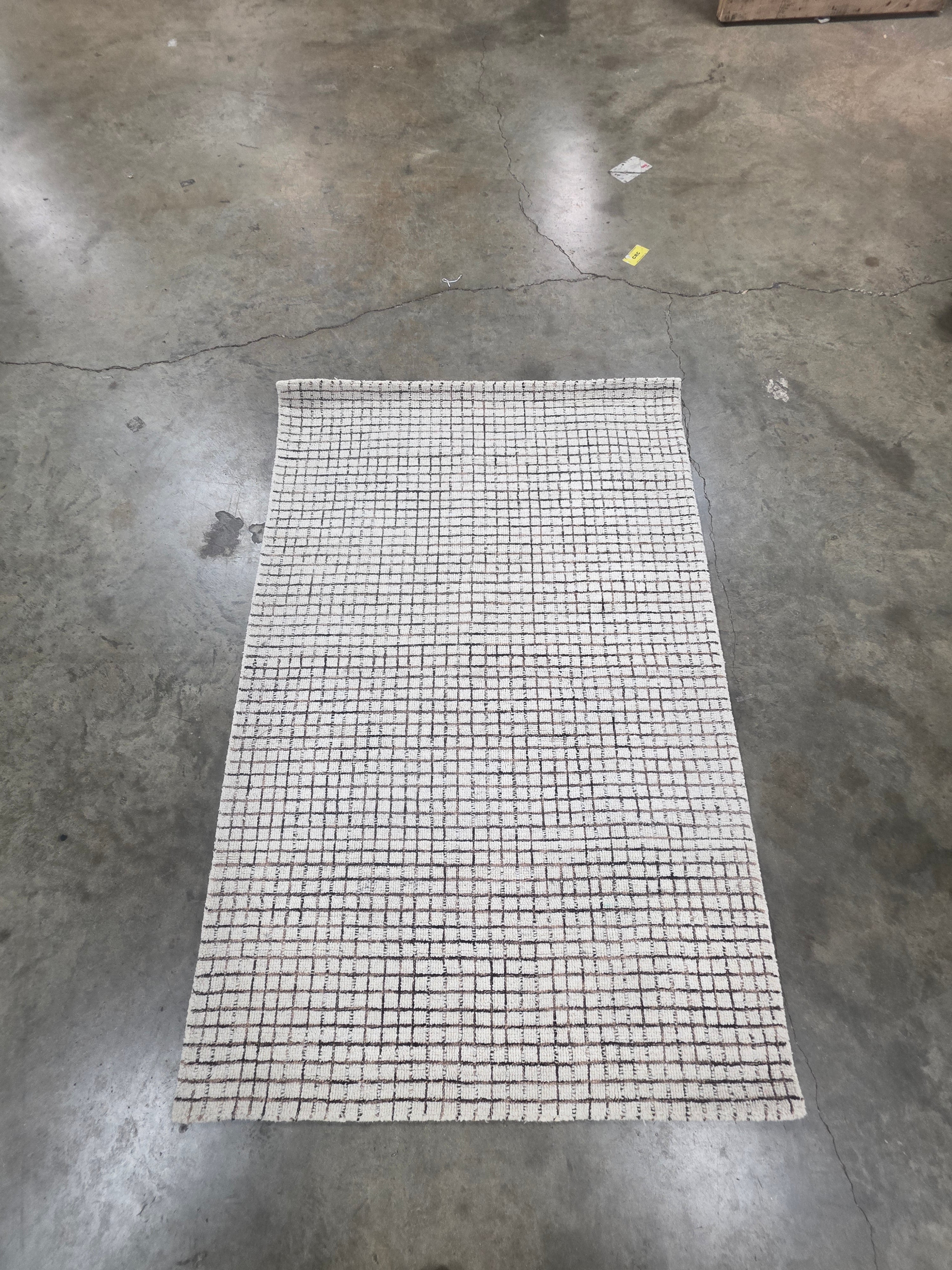 Melrose Checked Wool Area Rug 4' x 6'