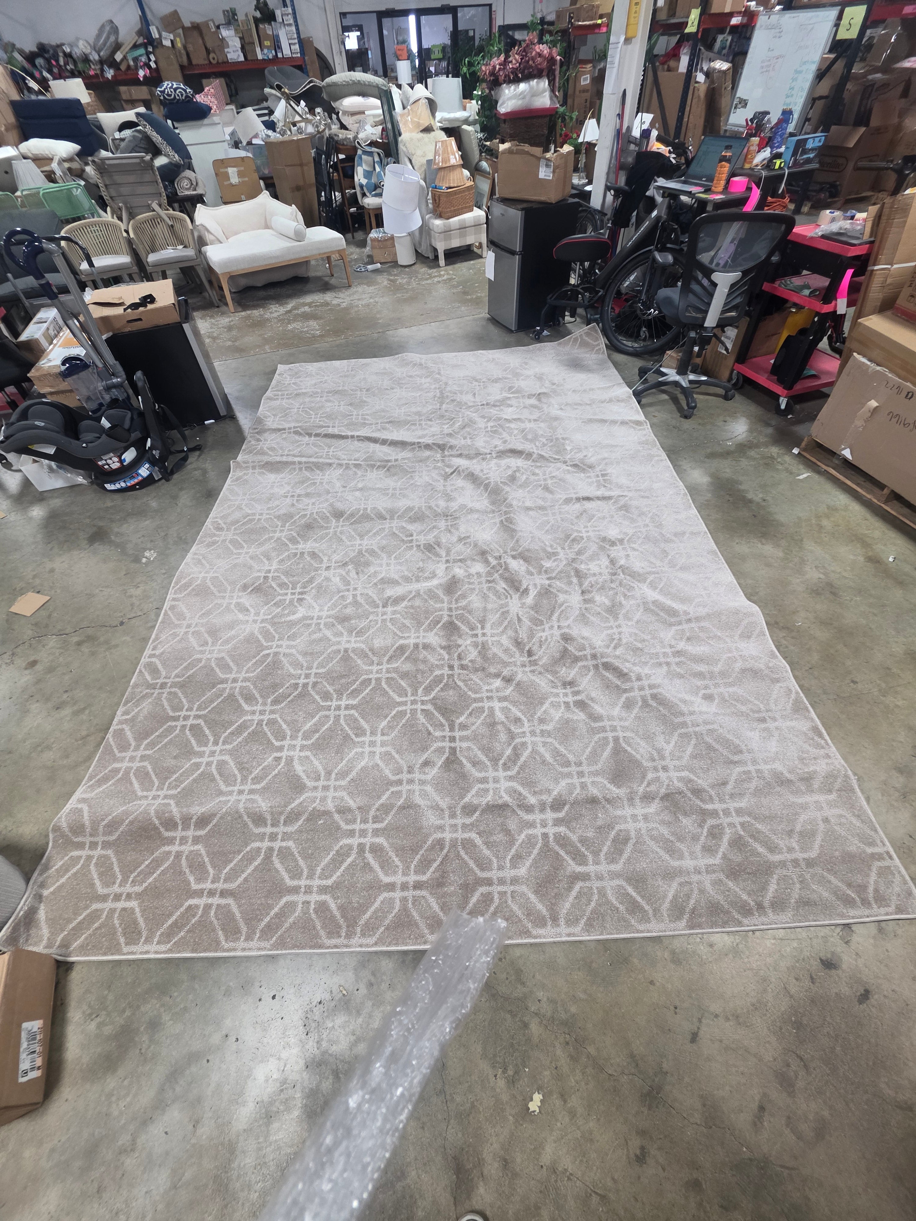 Pattern and Solid Power Loomed Area Rug - 9'x13'
