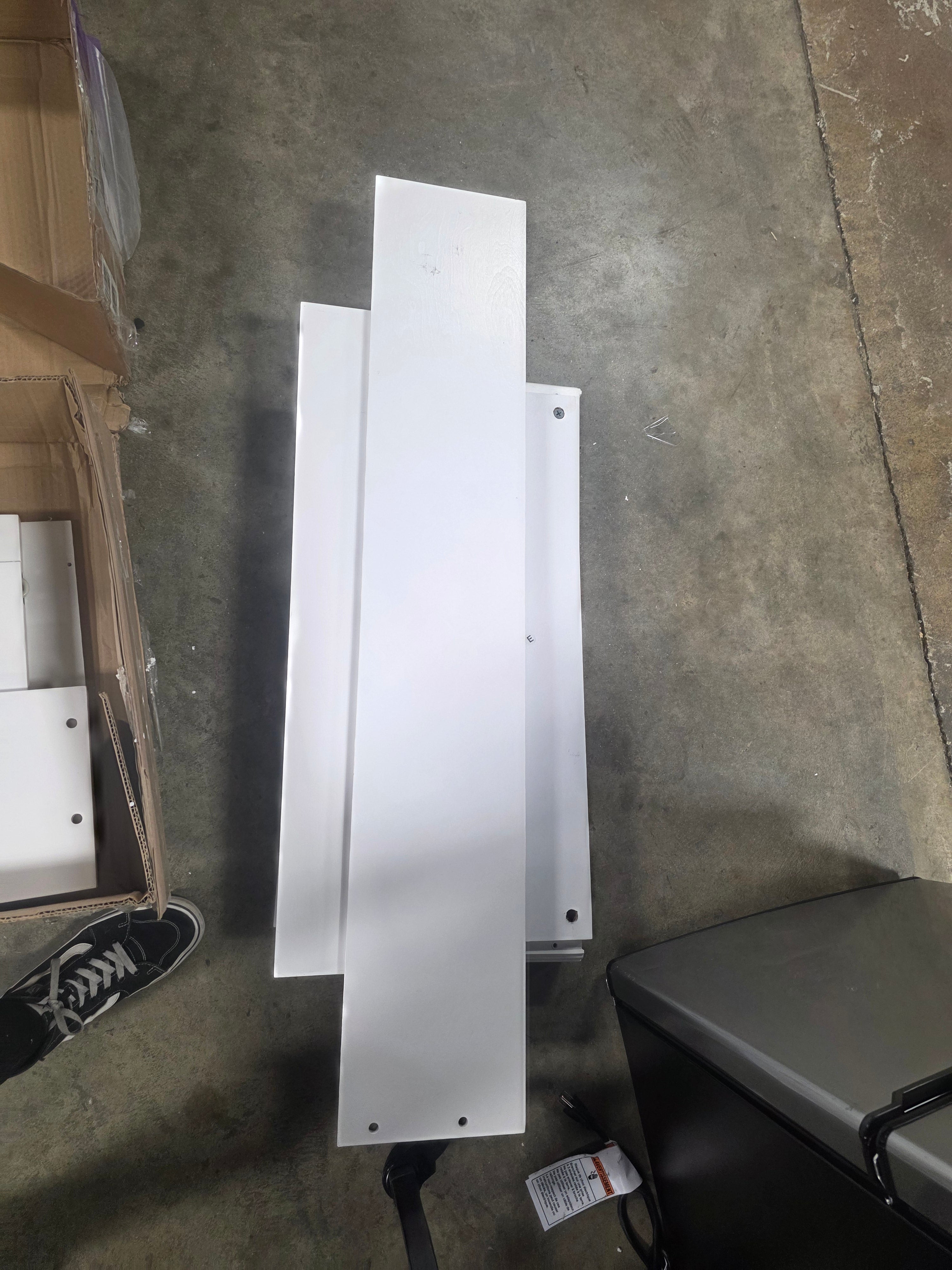 Media Cabinet W/ Sliding Doors - White