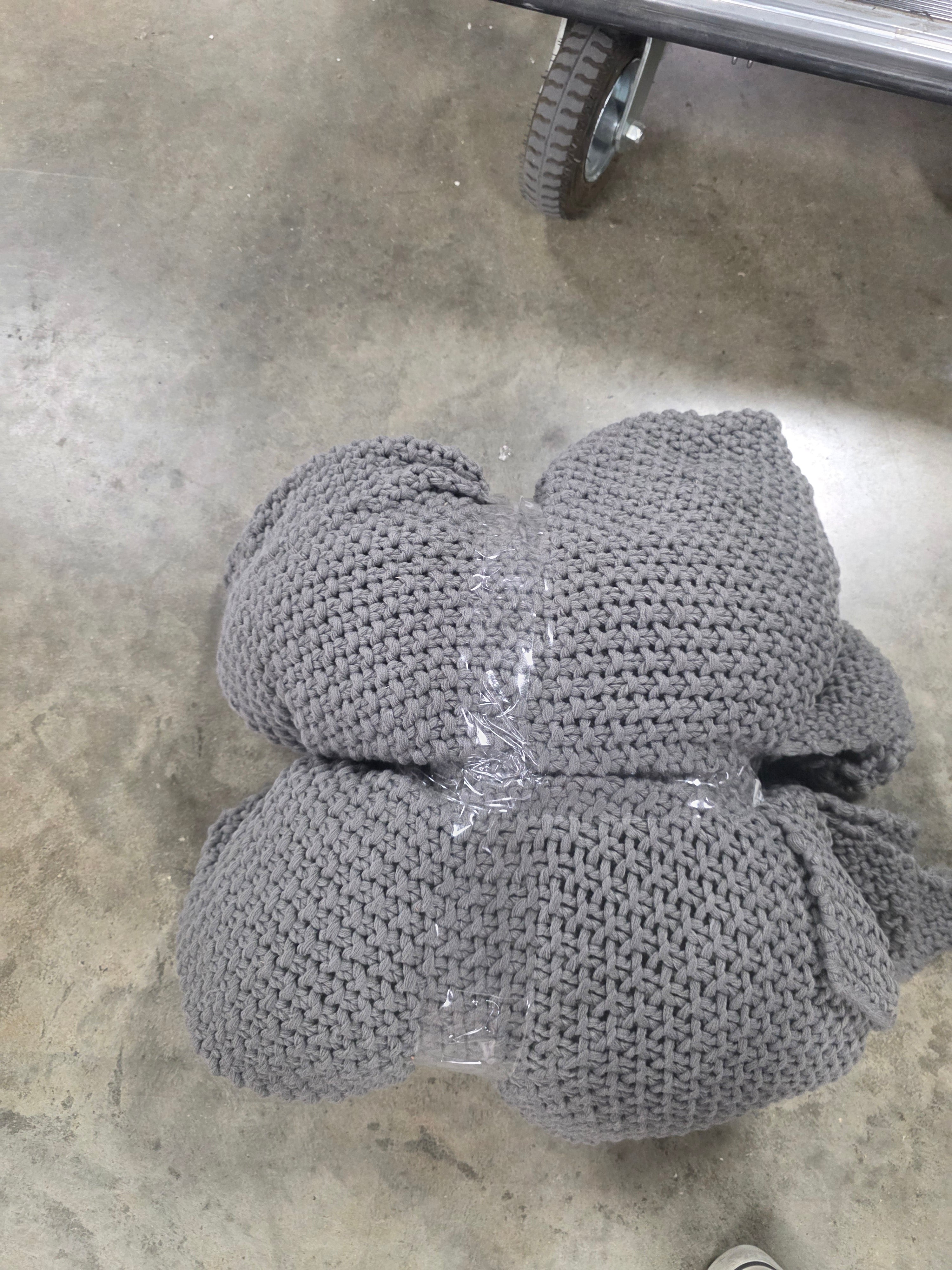 Chunky Knit Bed Blanket - King