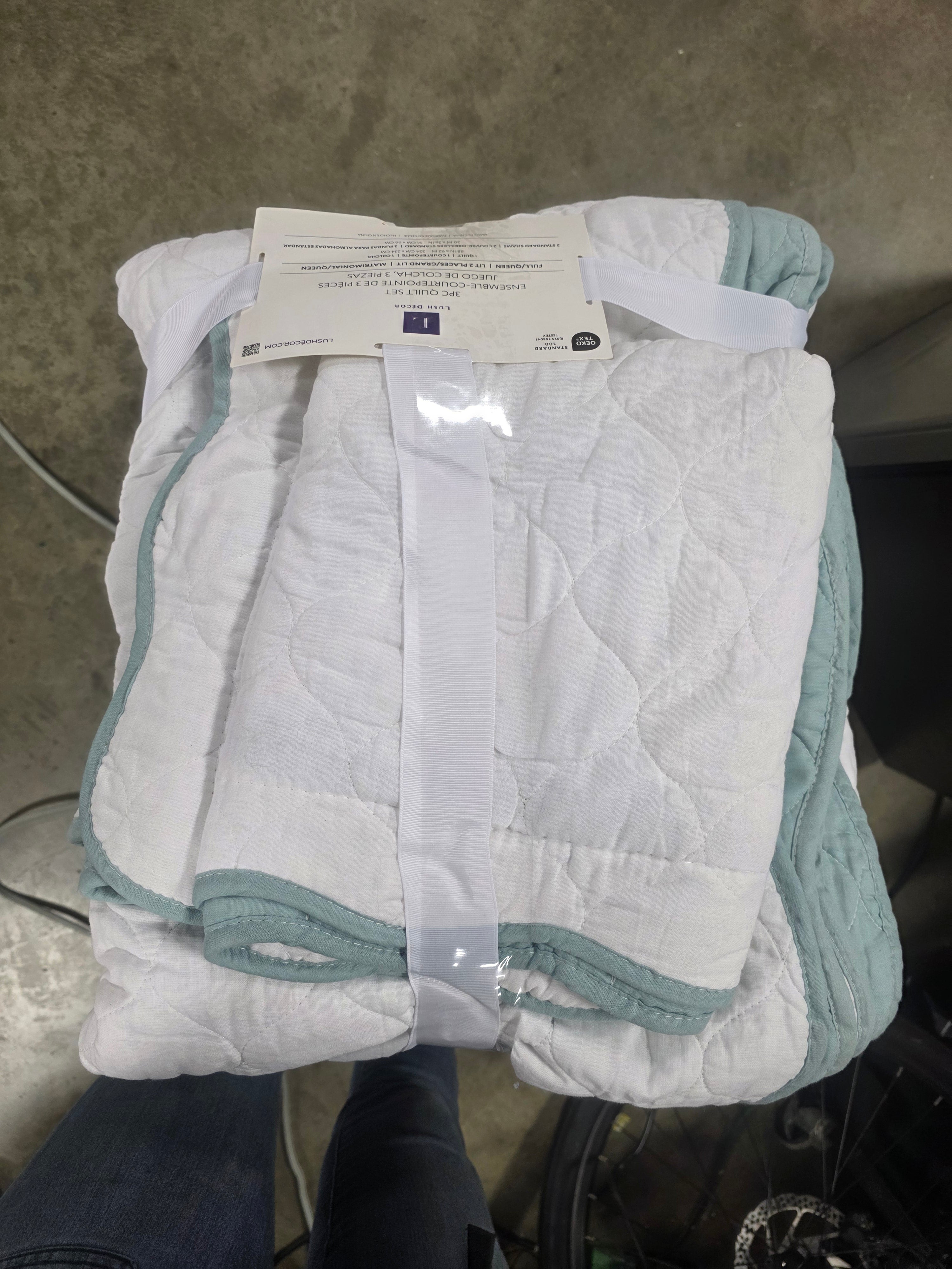 3pc Coastal Chic Scallop Edge Reversible Quilt - Full/Queen