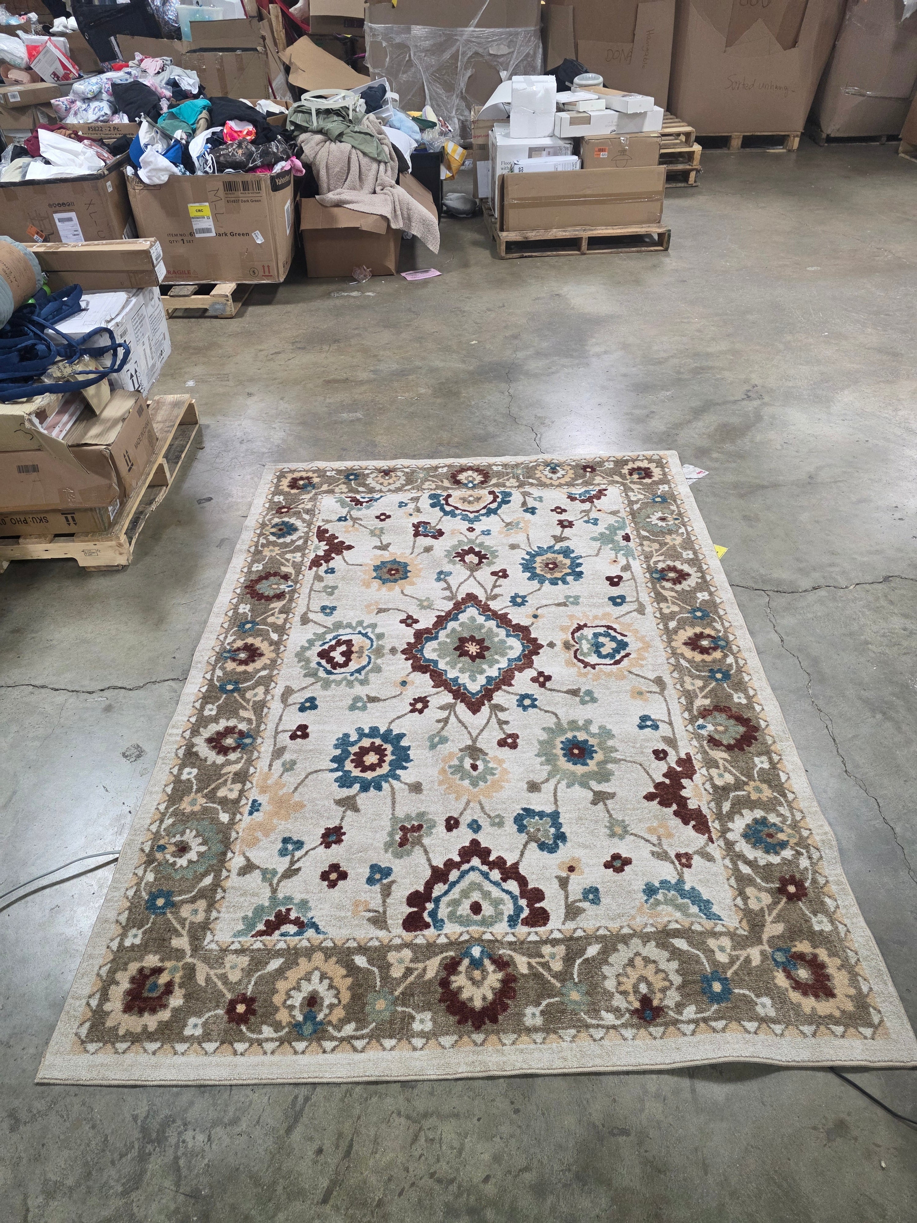 Gianna Persian Style Area Rug Tan - 5'x7'