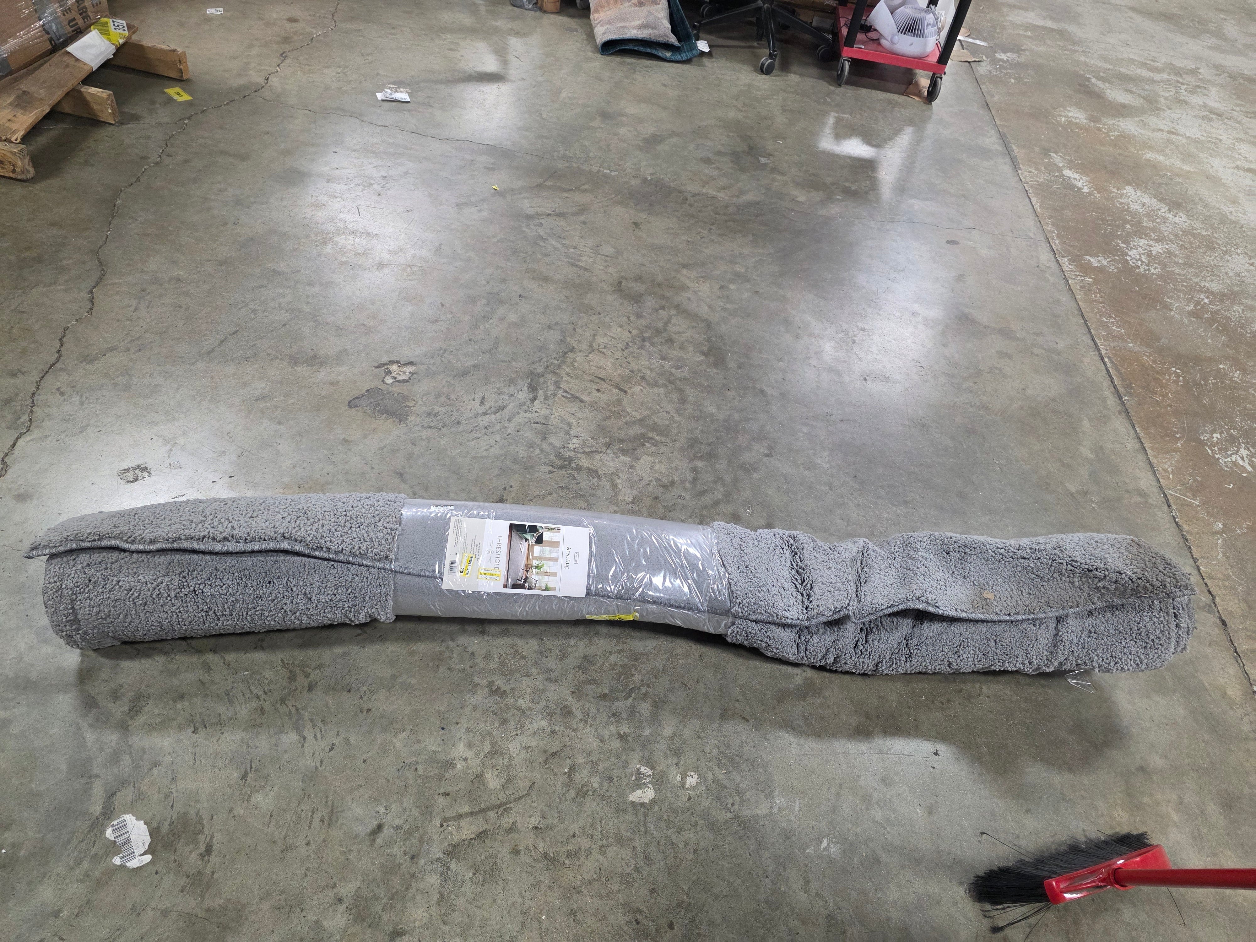 Solid Tufted Micropoly Shag Area Rug - 6'6"x10'