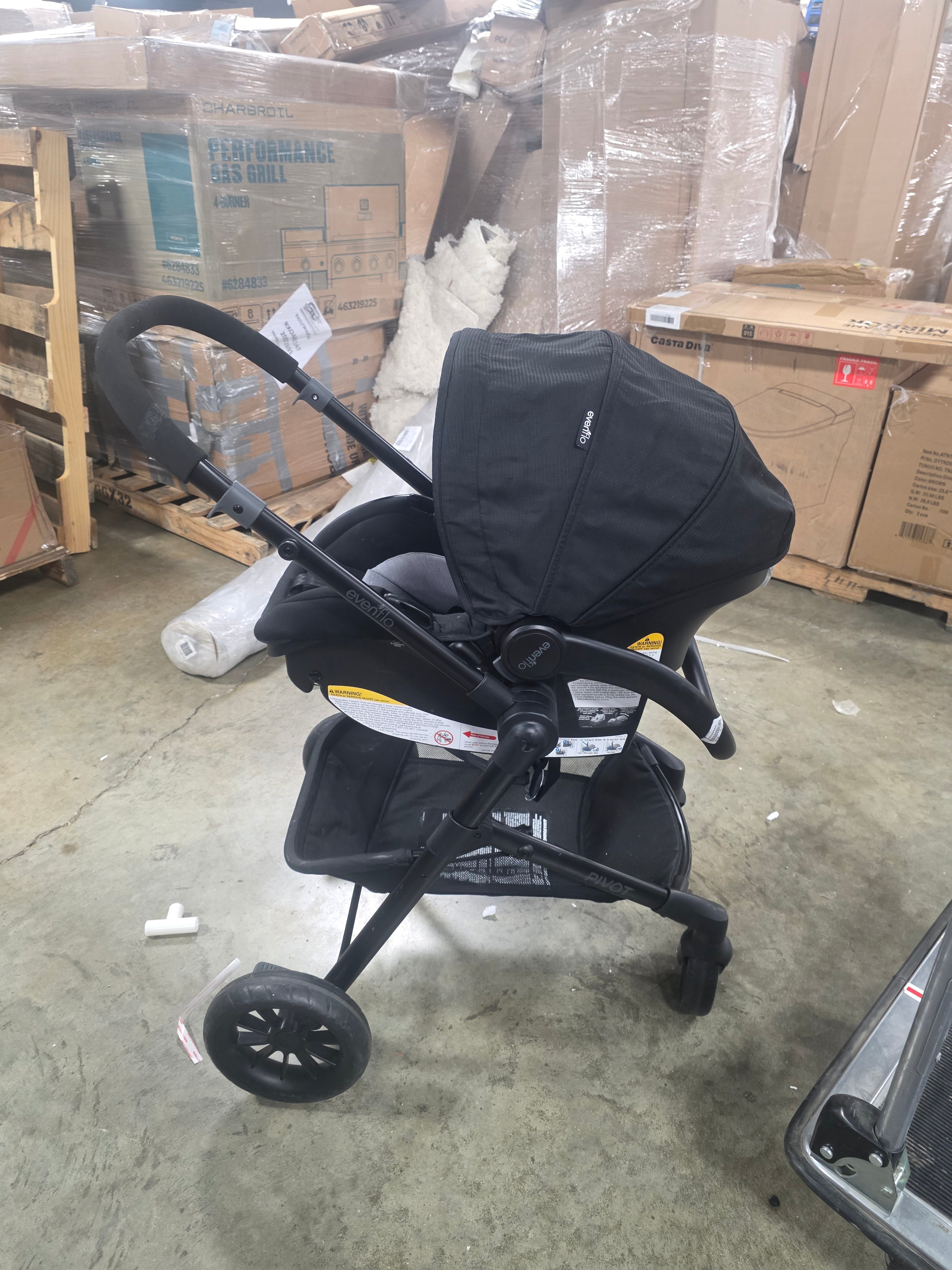 Pivot Modular Travel System with LiteMax Infant Car Seat with Anti-Rebound Bar