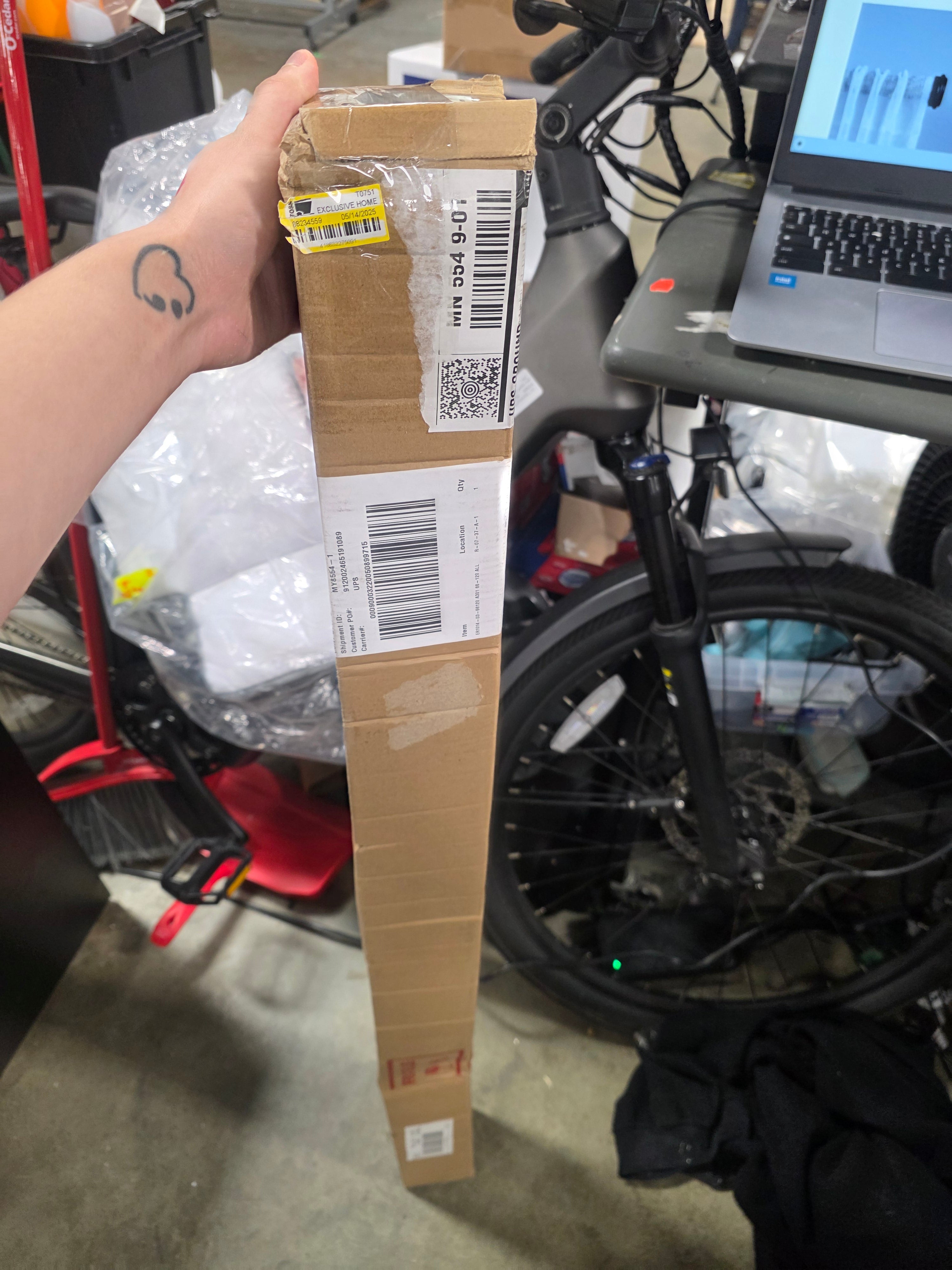 Topper Curtain Rod and Coordinating Finial Set, Matte Black