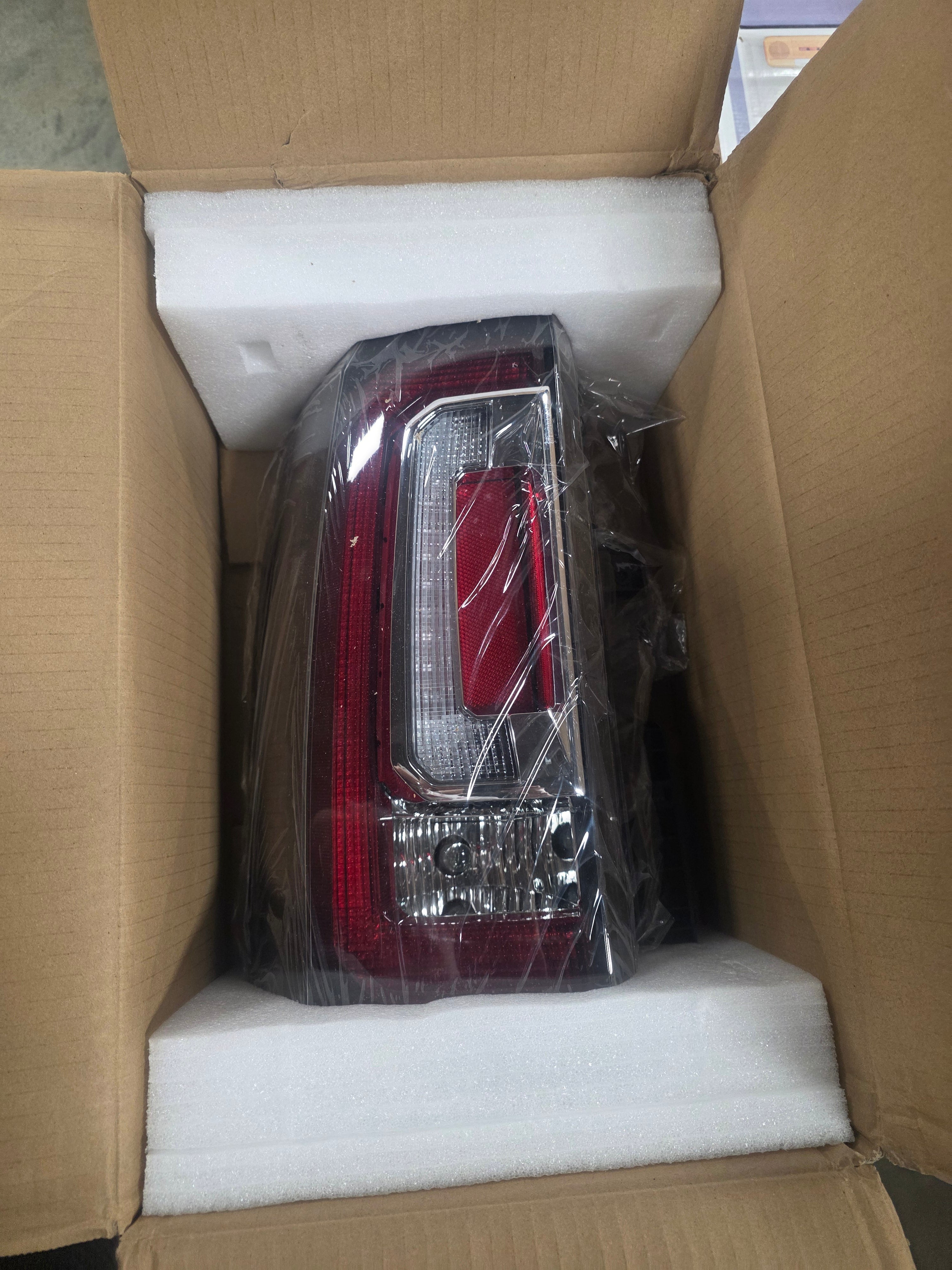 LED Tail Light Assembly Compatible GMC Yukon XL Left Driver Side Rear Taillight Assembly With Bulb Replaces