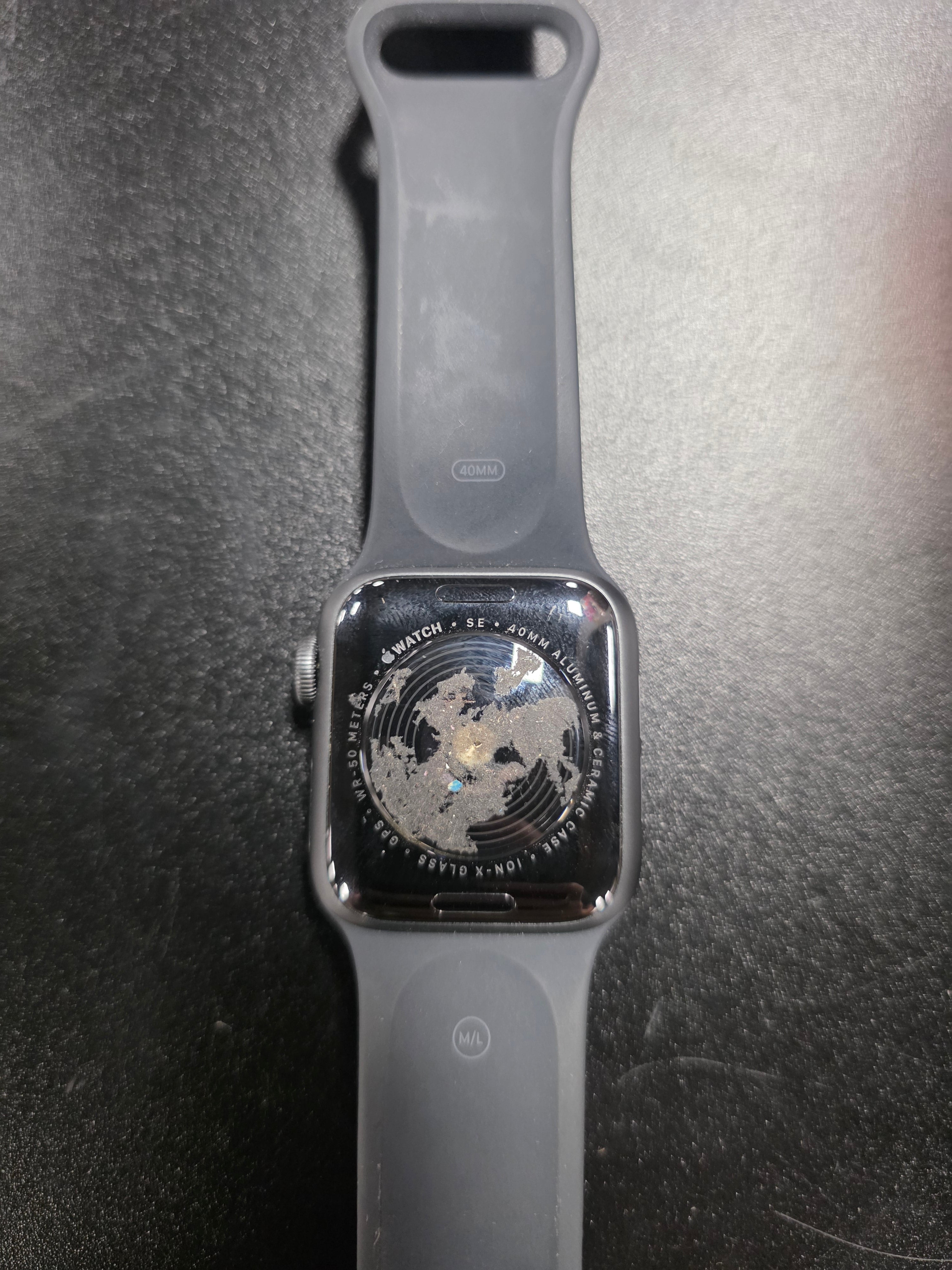 Watch SE Aluminum Case